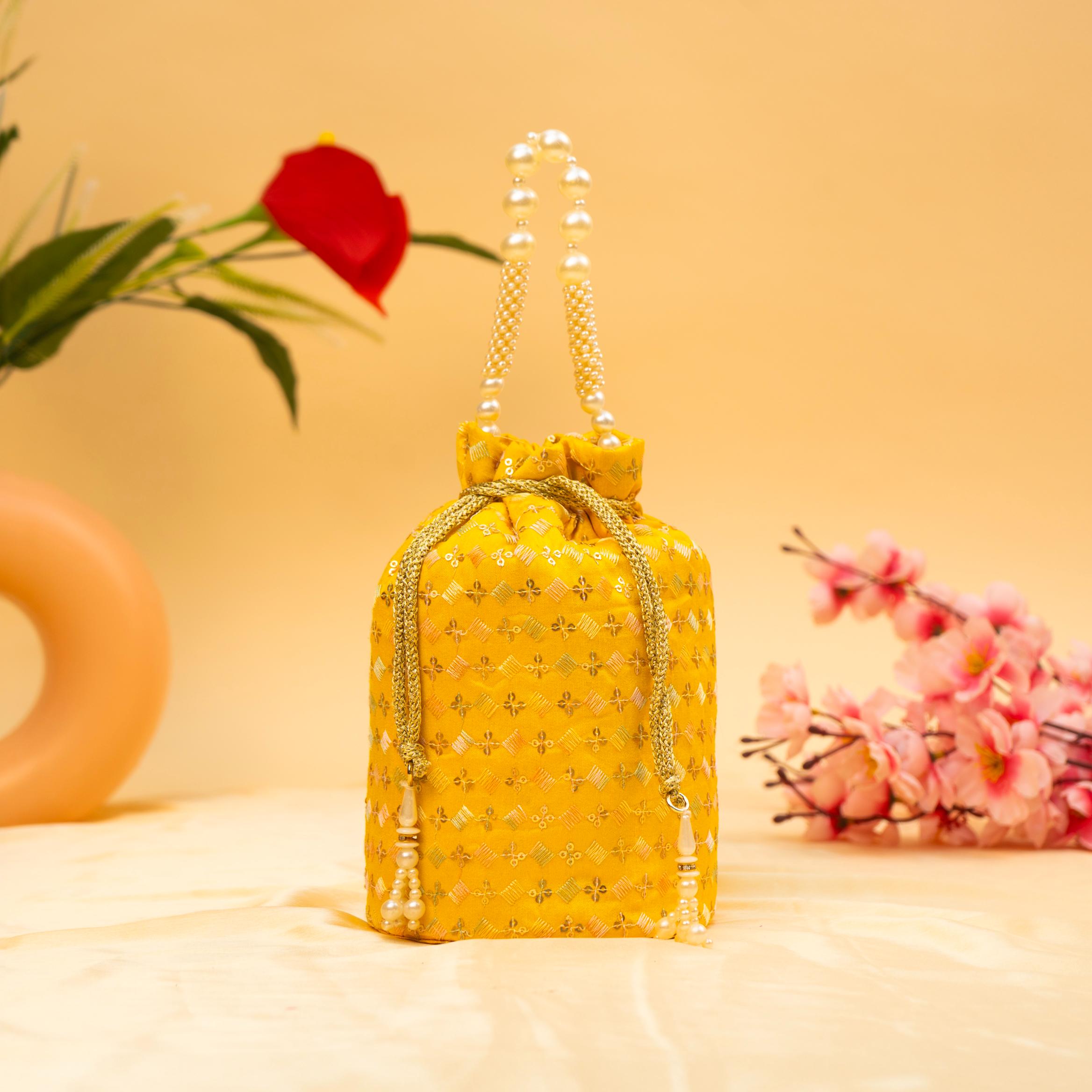 Tradition Weave Potli