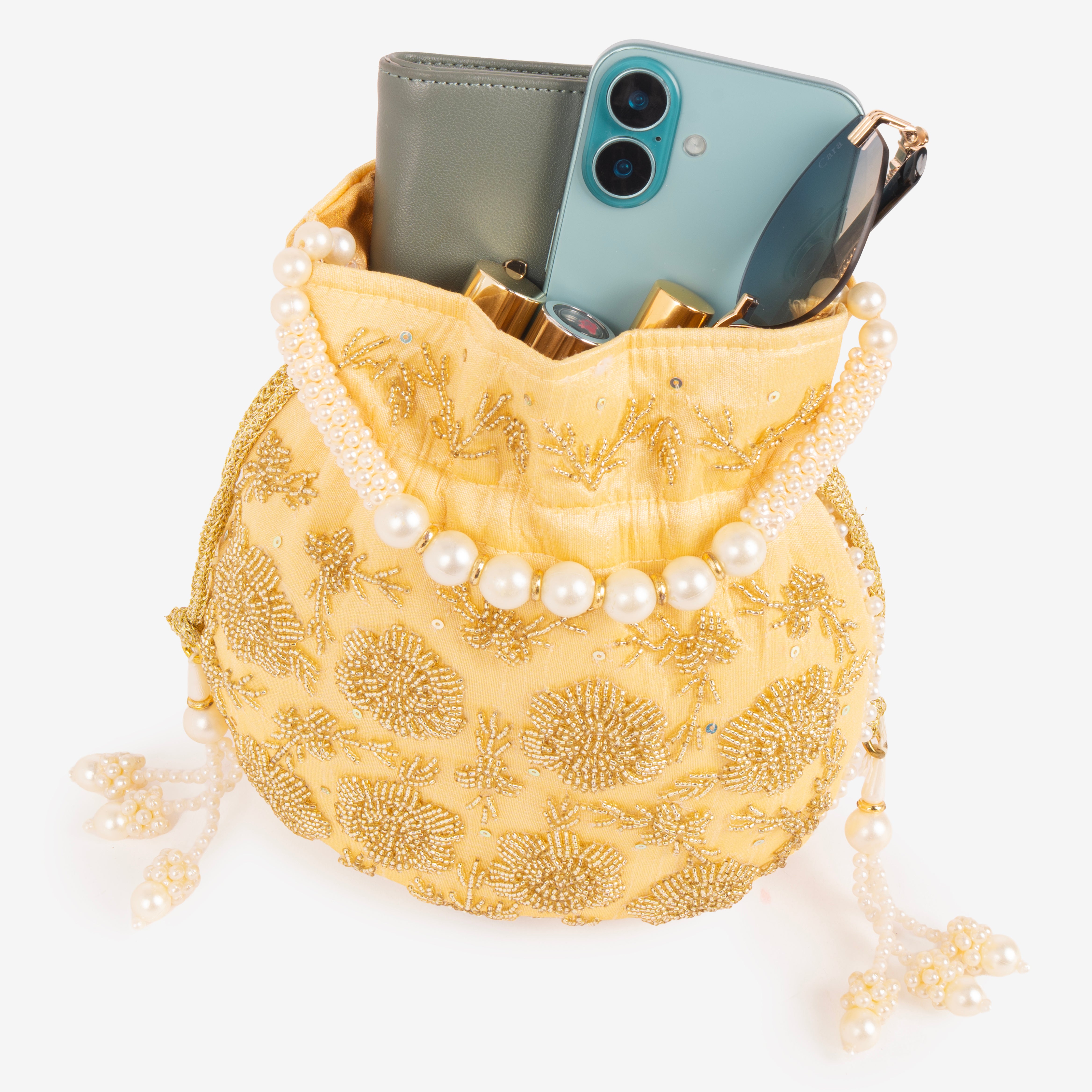Pearl Glow Fantasy Potli