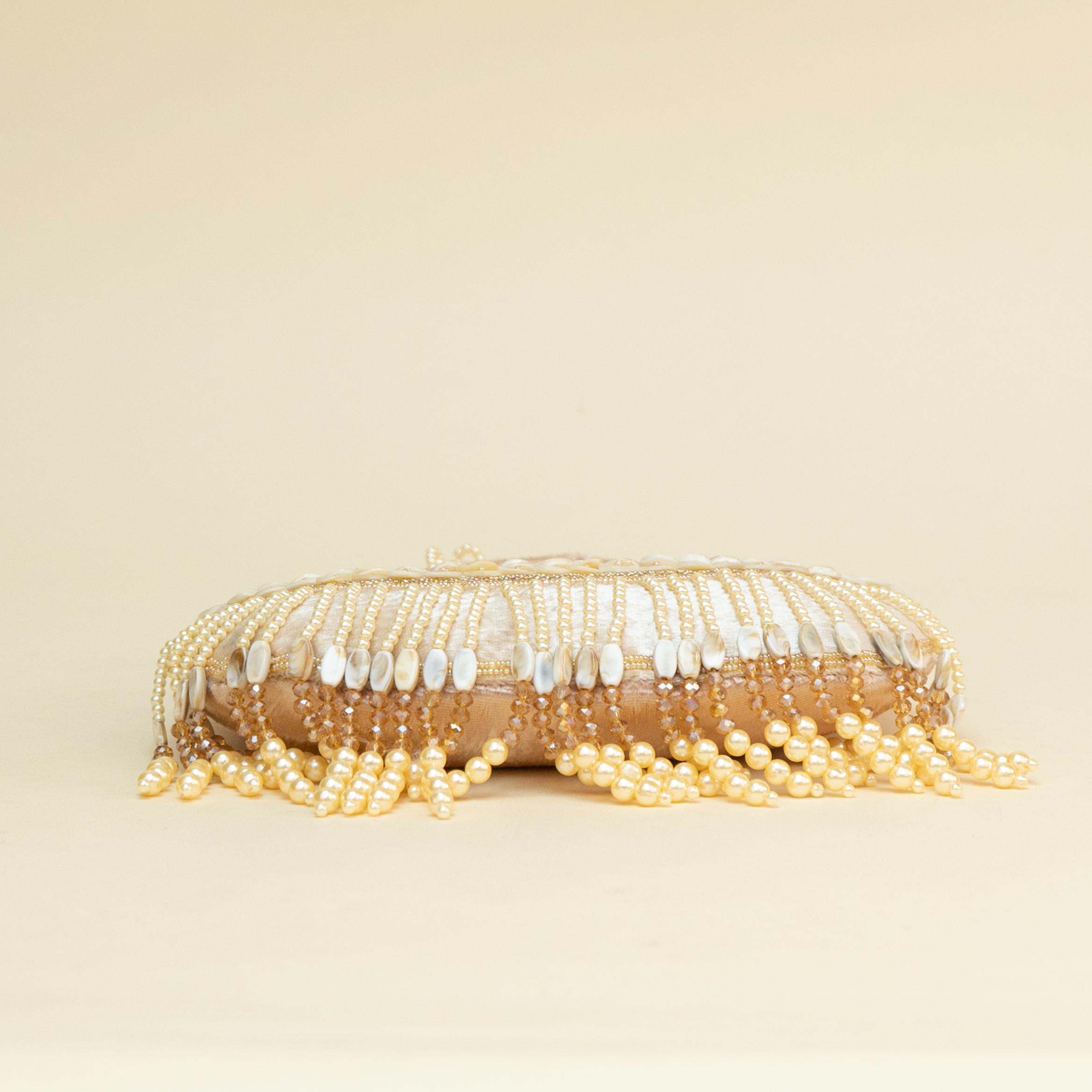 Roselle Bead Accent Line