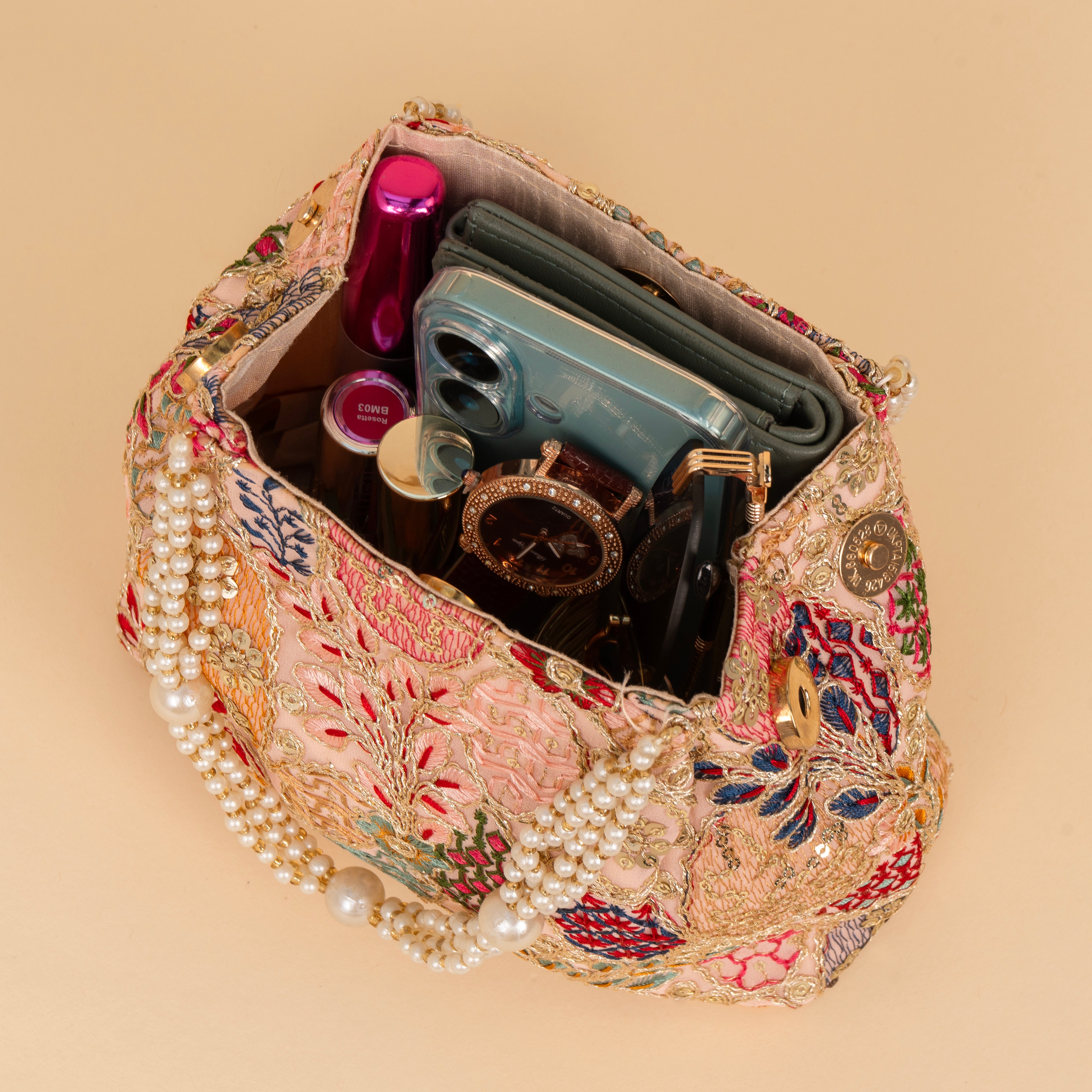 Opulent Pearl Potli