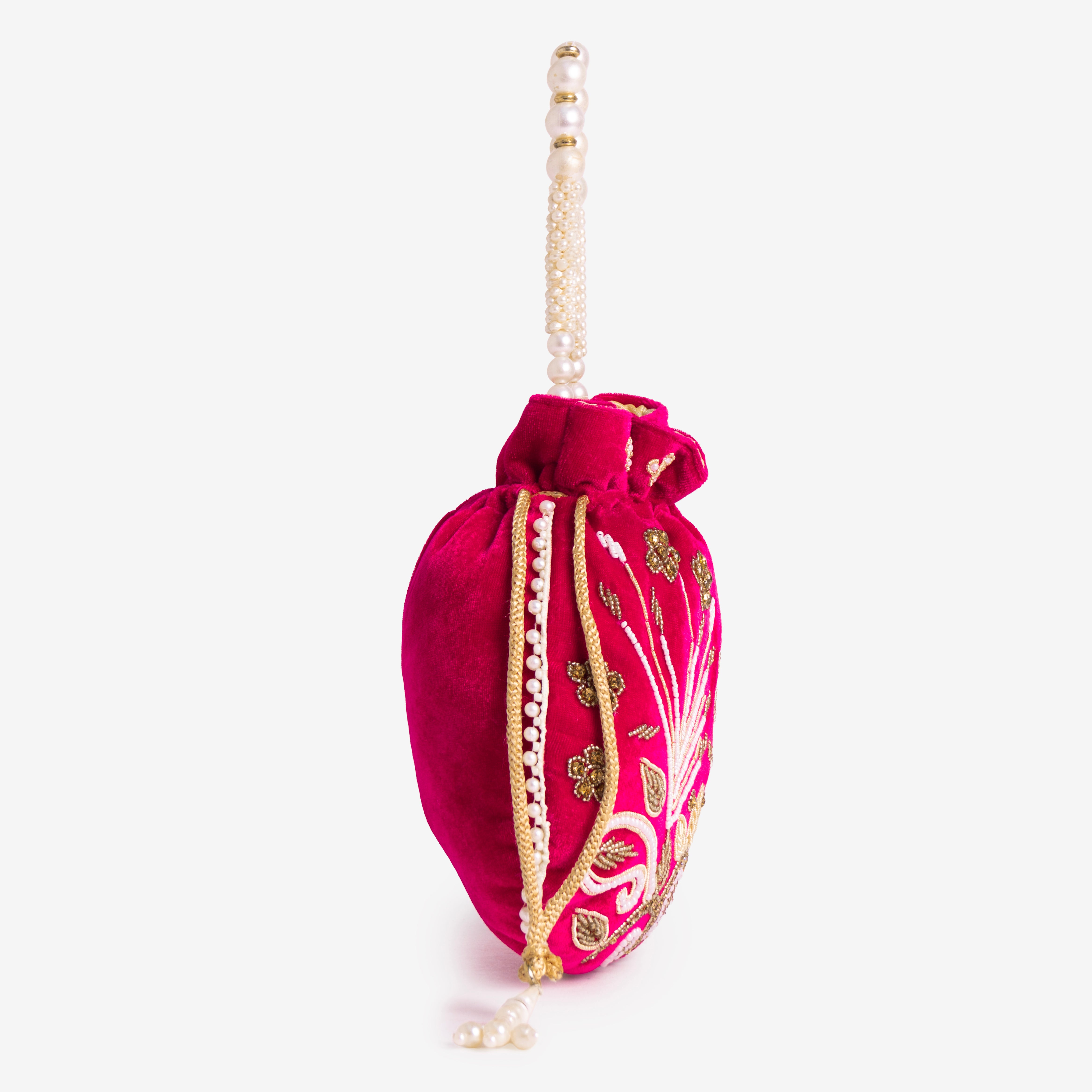 Majestic Charm | Cara