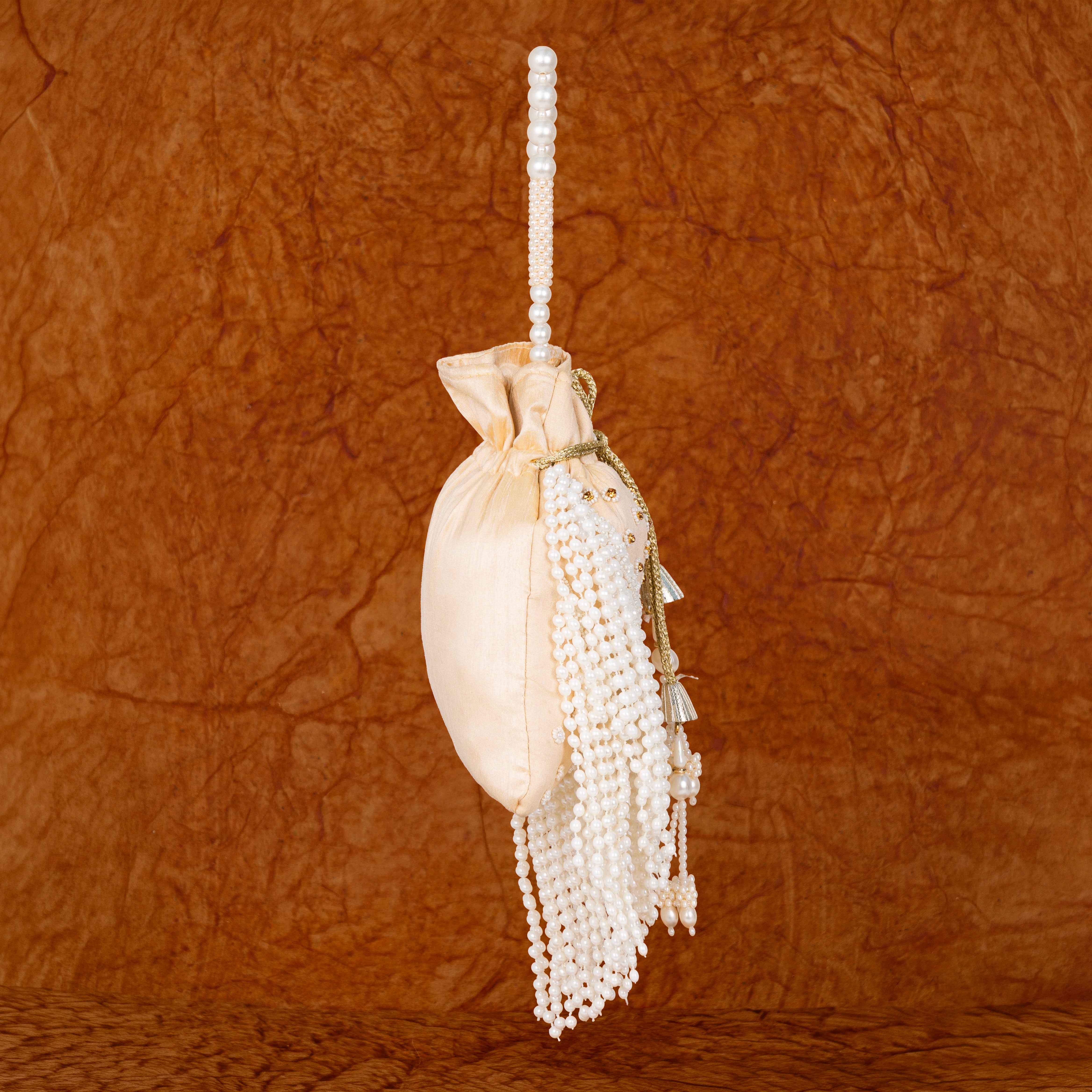 Pearl Cascade Potli | Cara