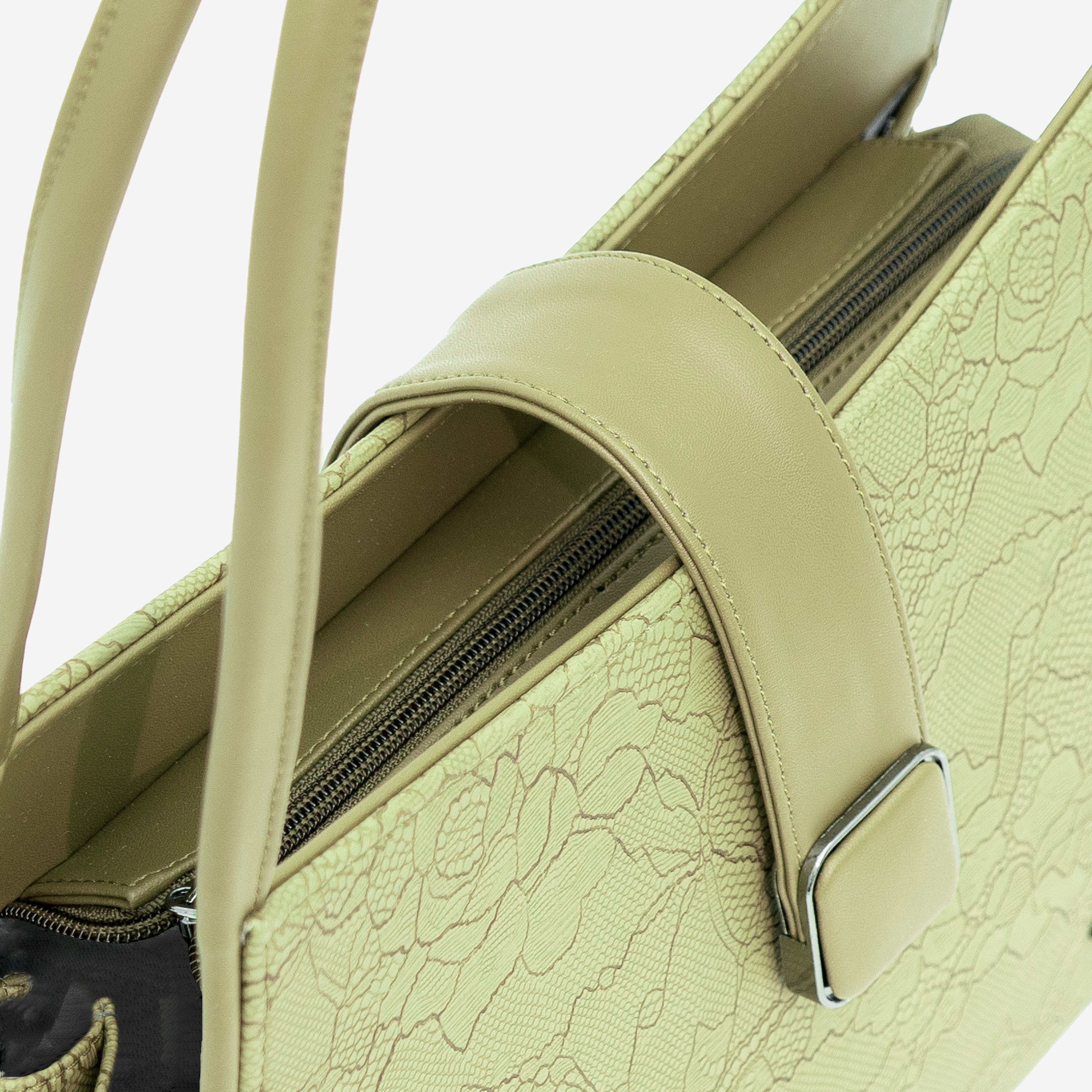 Tote-ally Yours | Cara