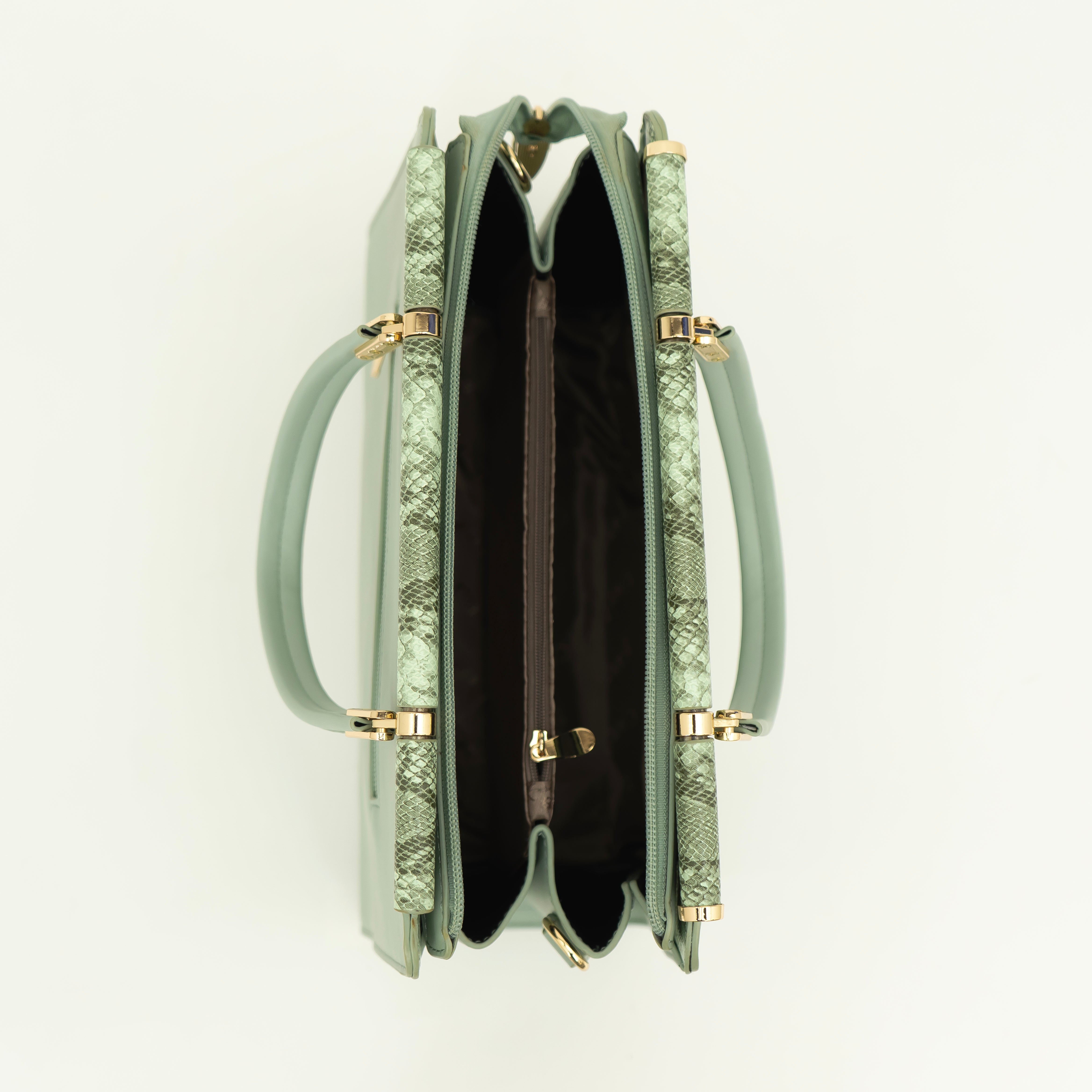 Impressive Green Handbag i cara