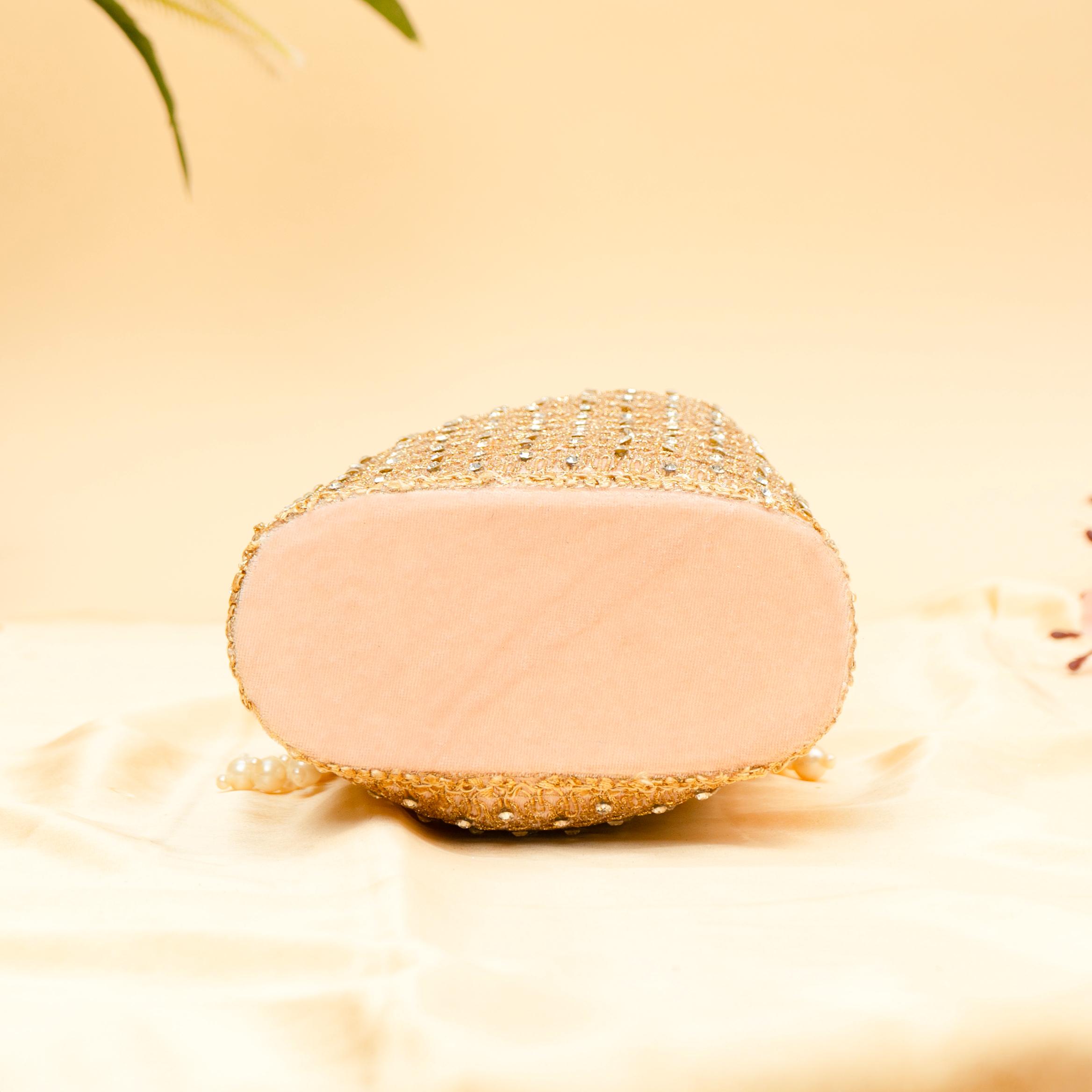 Opulent Thread & Pearl Potli