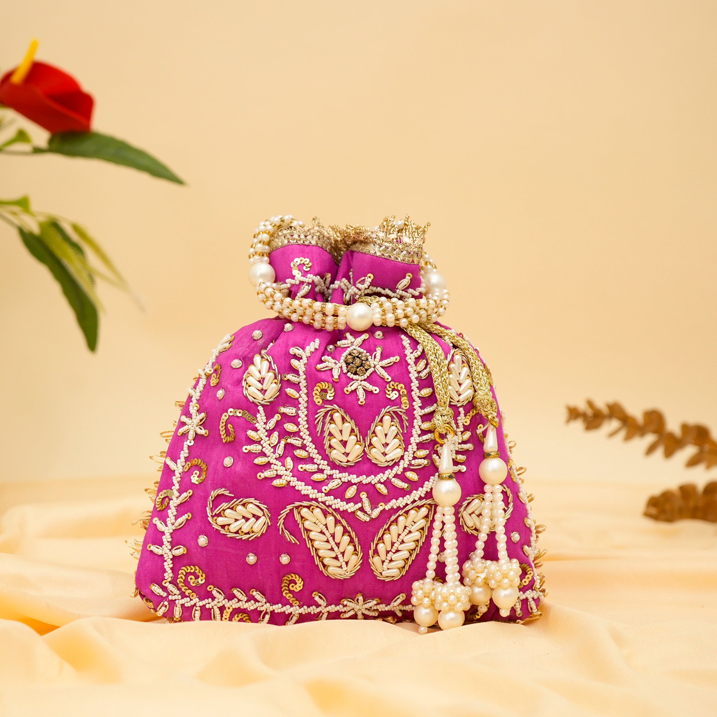 Empress Aura Potli