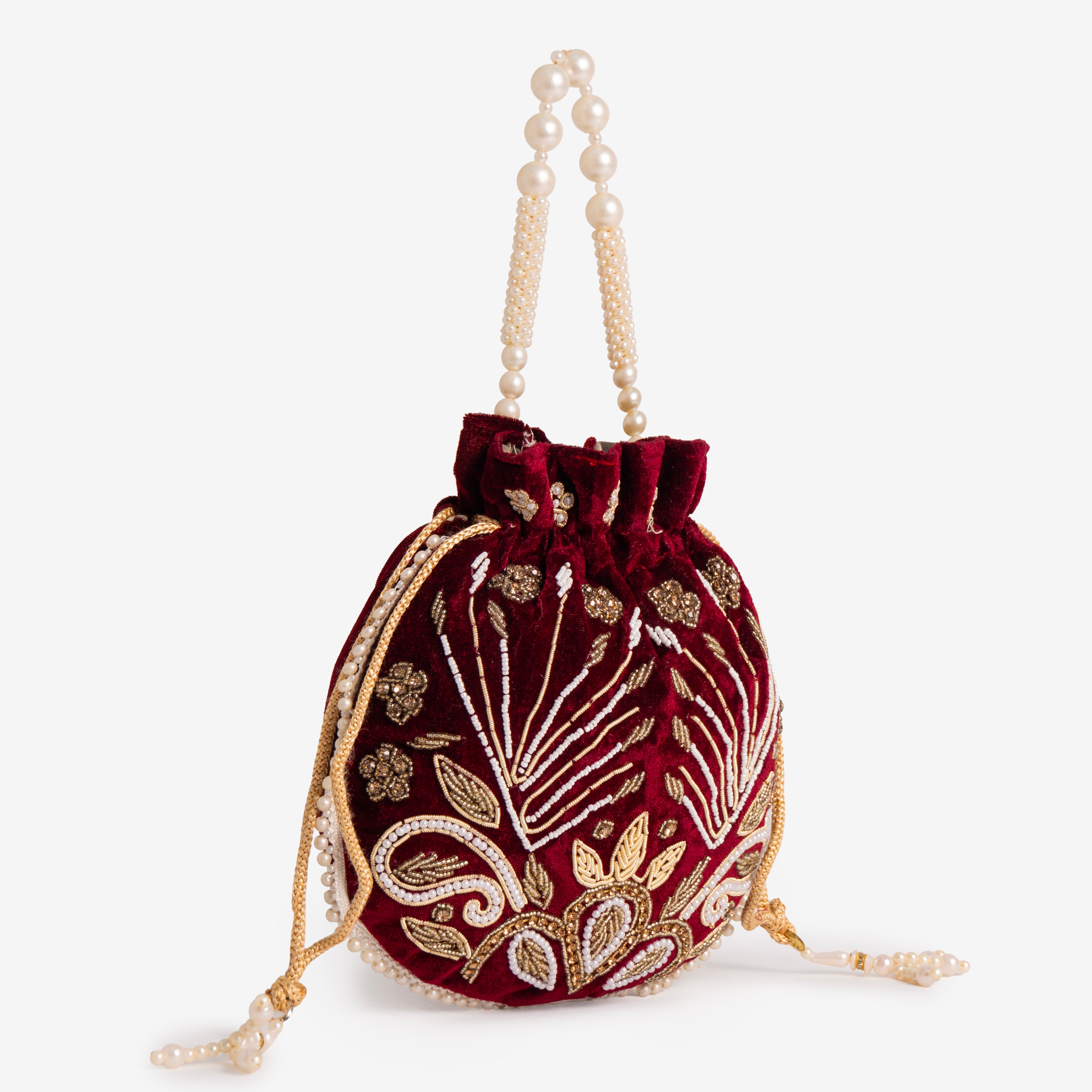 Majestic Charm | Cara