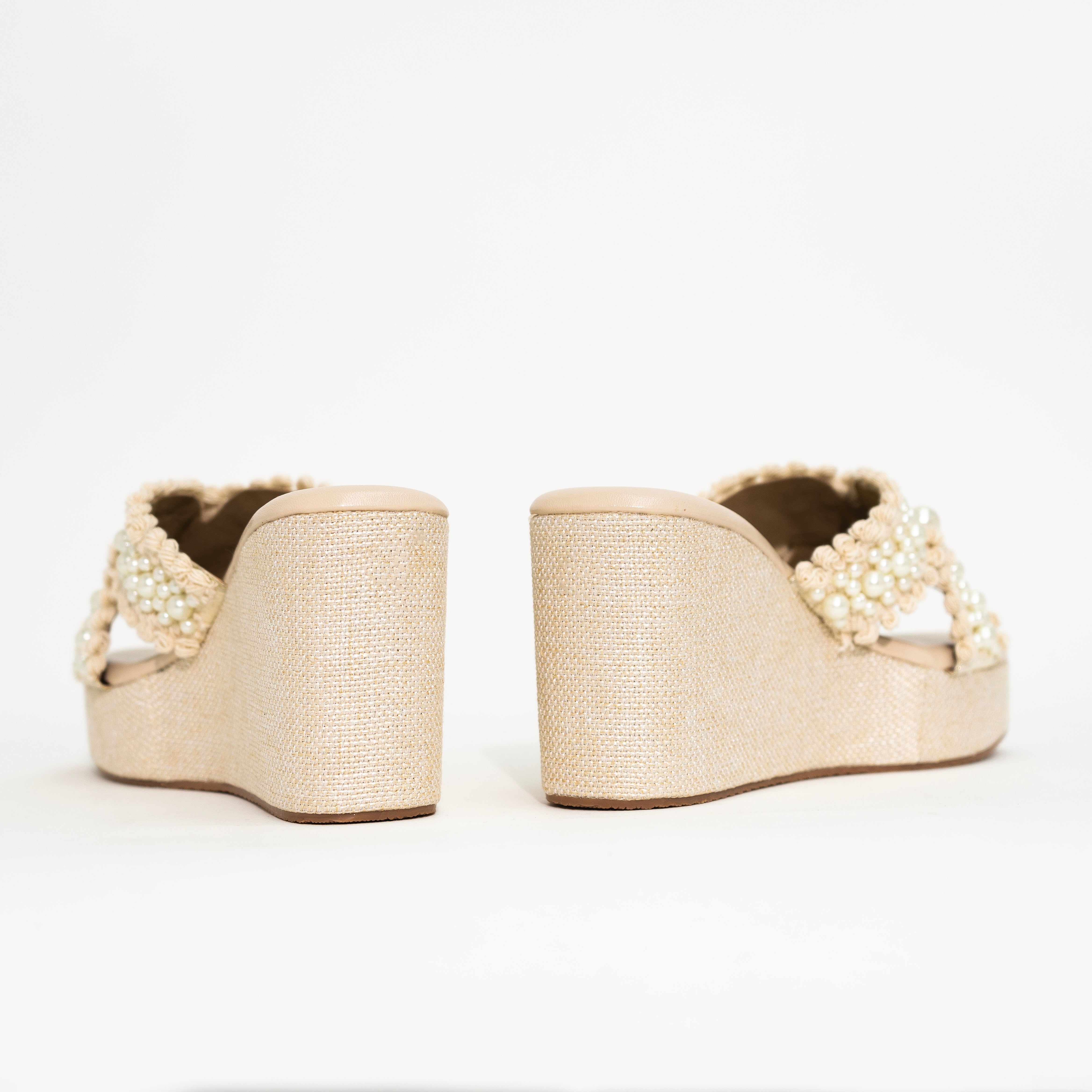 Pearl Bliss Wedges I Cara