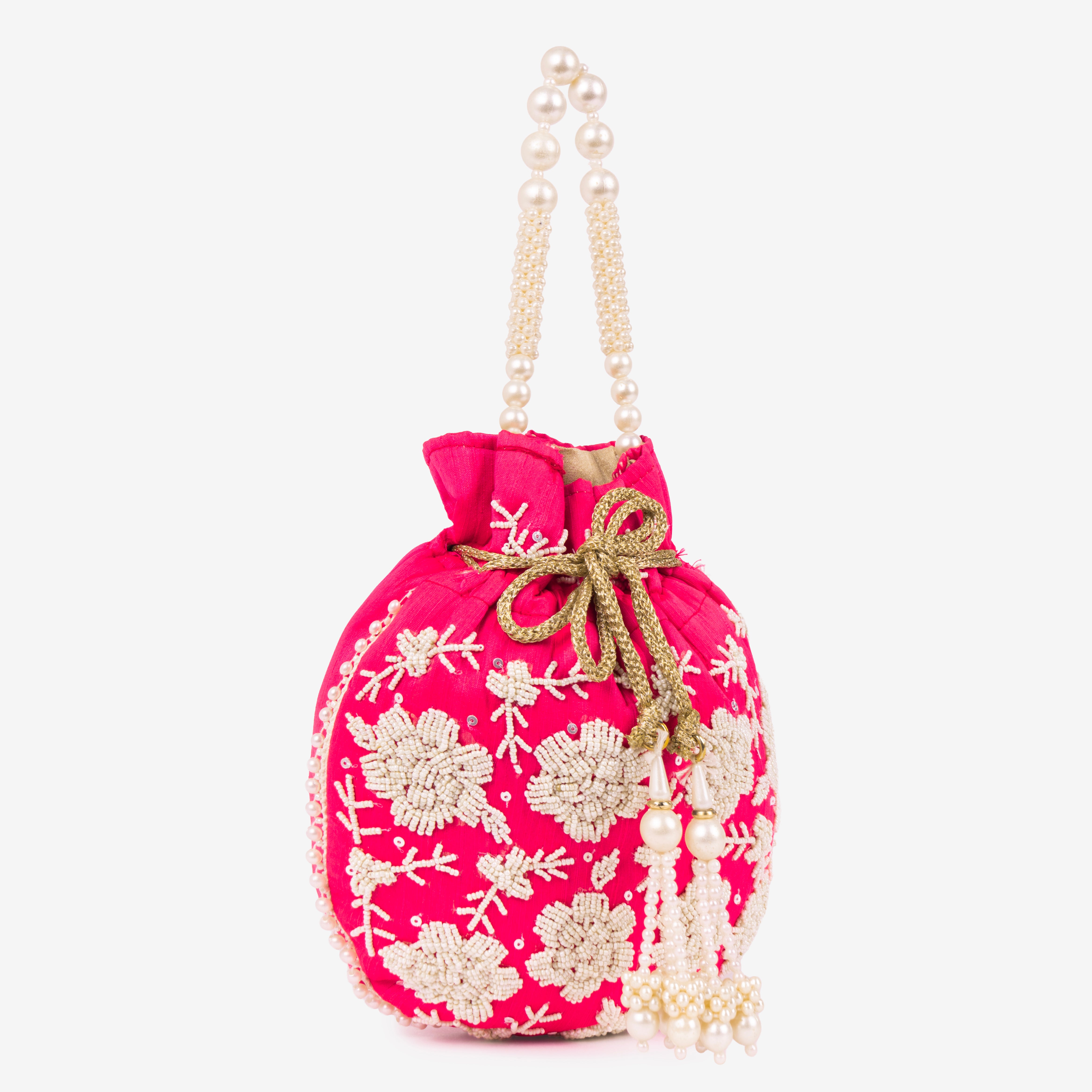 Pearl Glow Fantasy Potli