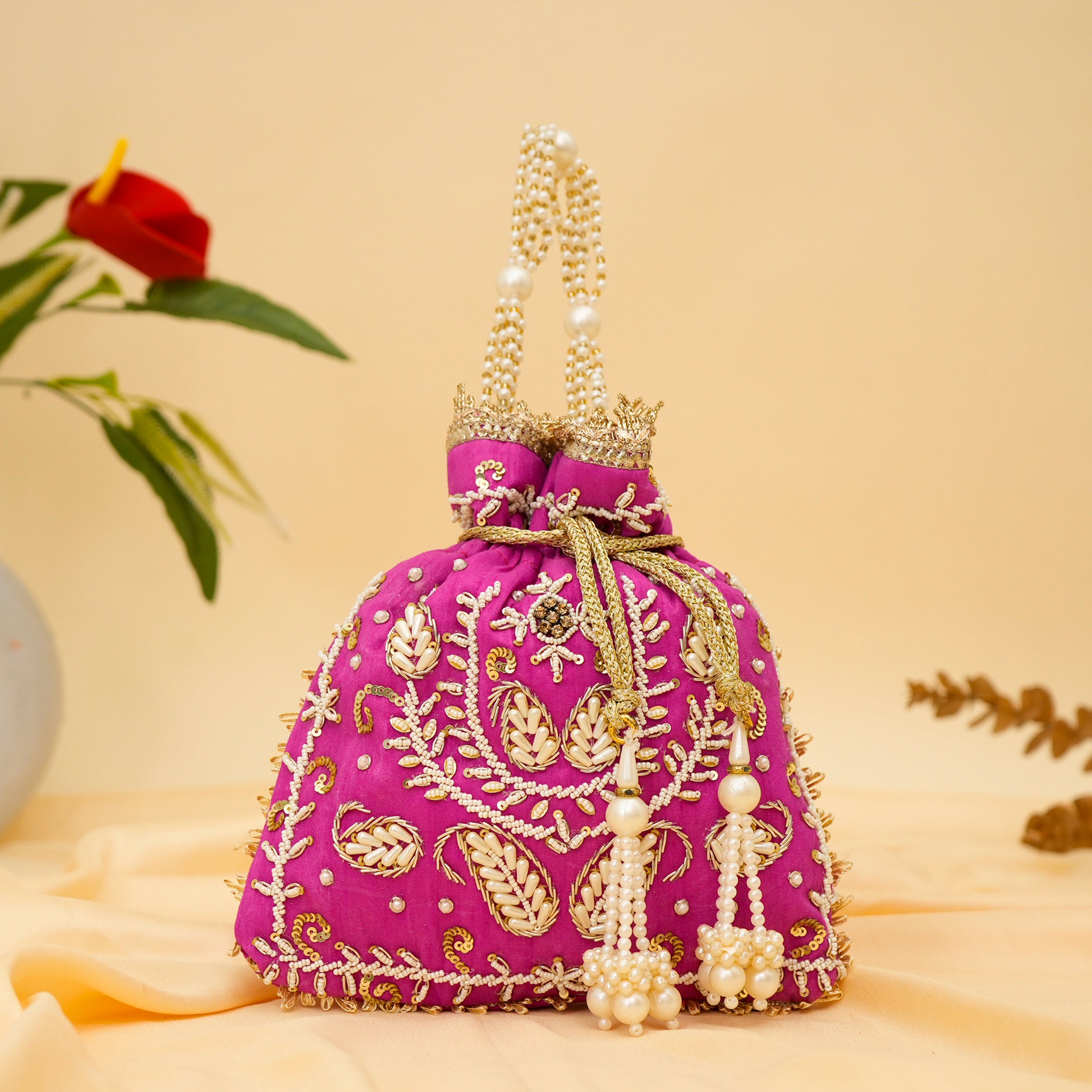 Empress Aura Potli