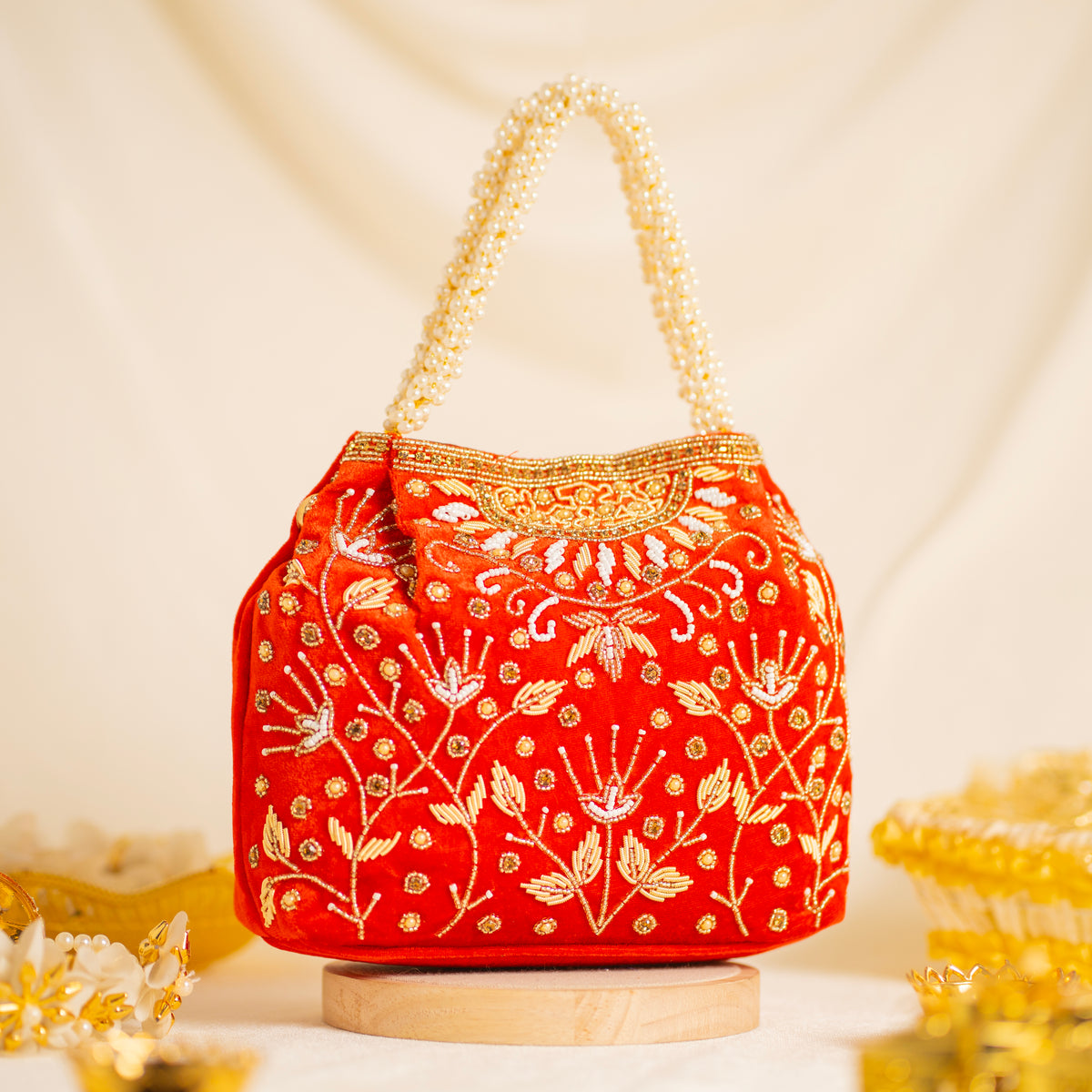 Bridal Pearlstone Velvet Potli