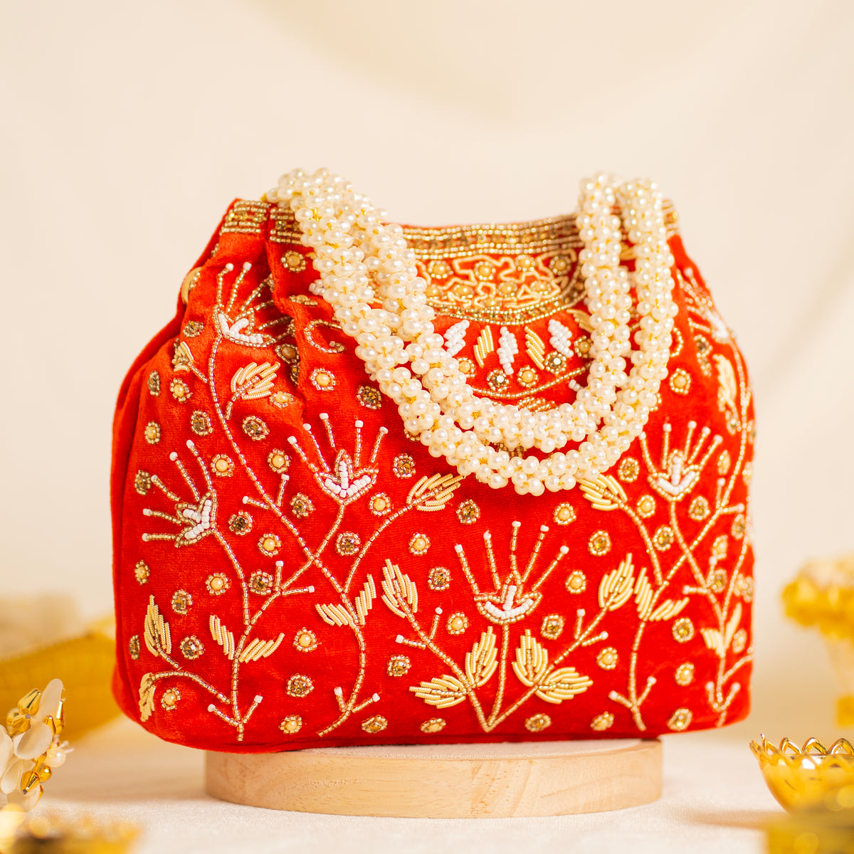 Bridal Pearlstone Velvet Potli