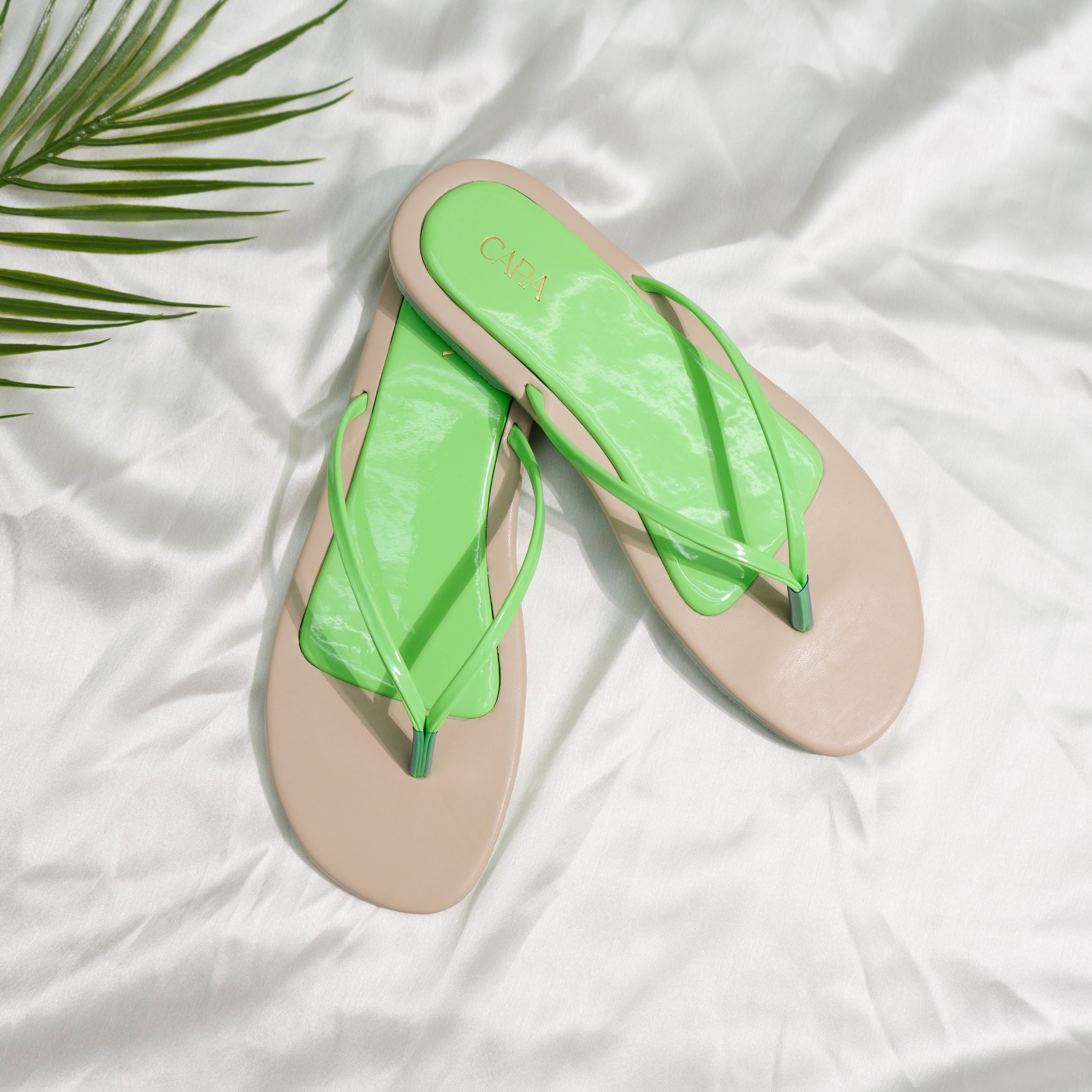 Green Sleek & Comfy Flat  I Cara