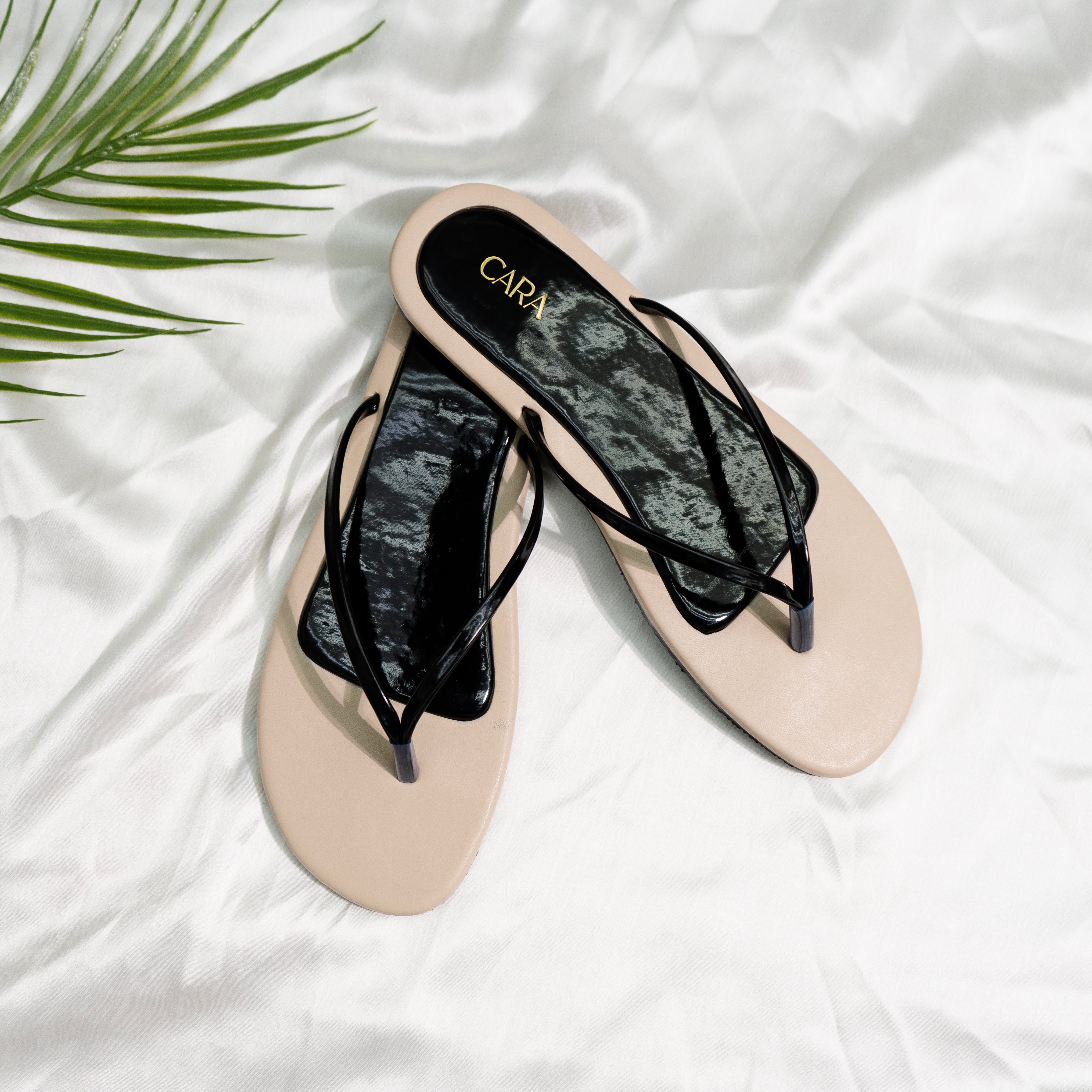 Black Sleek & Comfy Flats  I Cara