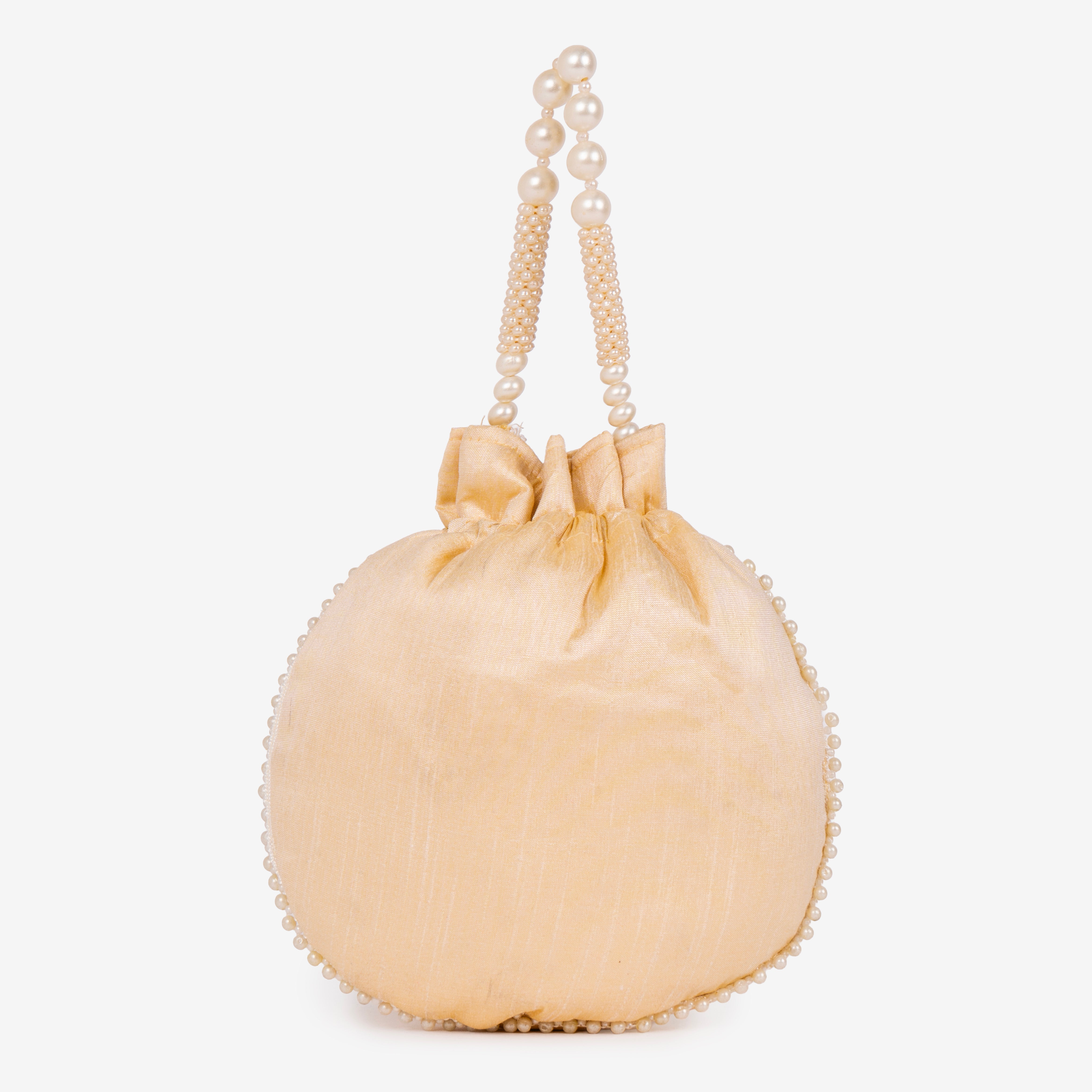 Pearl Glow Fantasy Potli