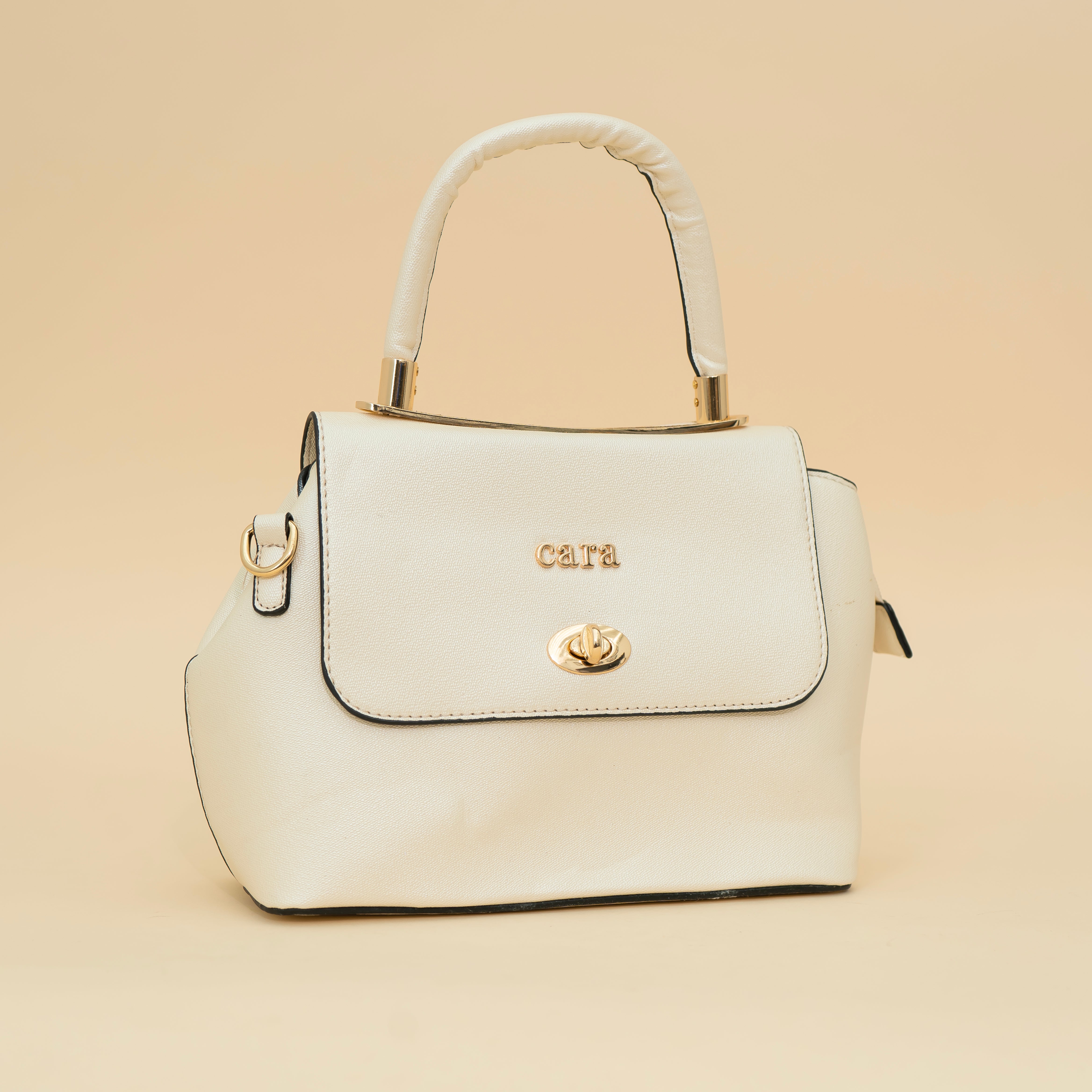 Adorable White Handbag I CARA