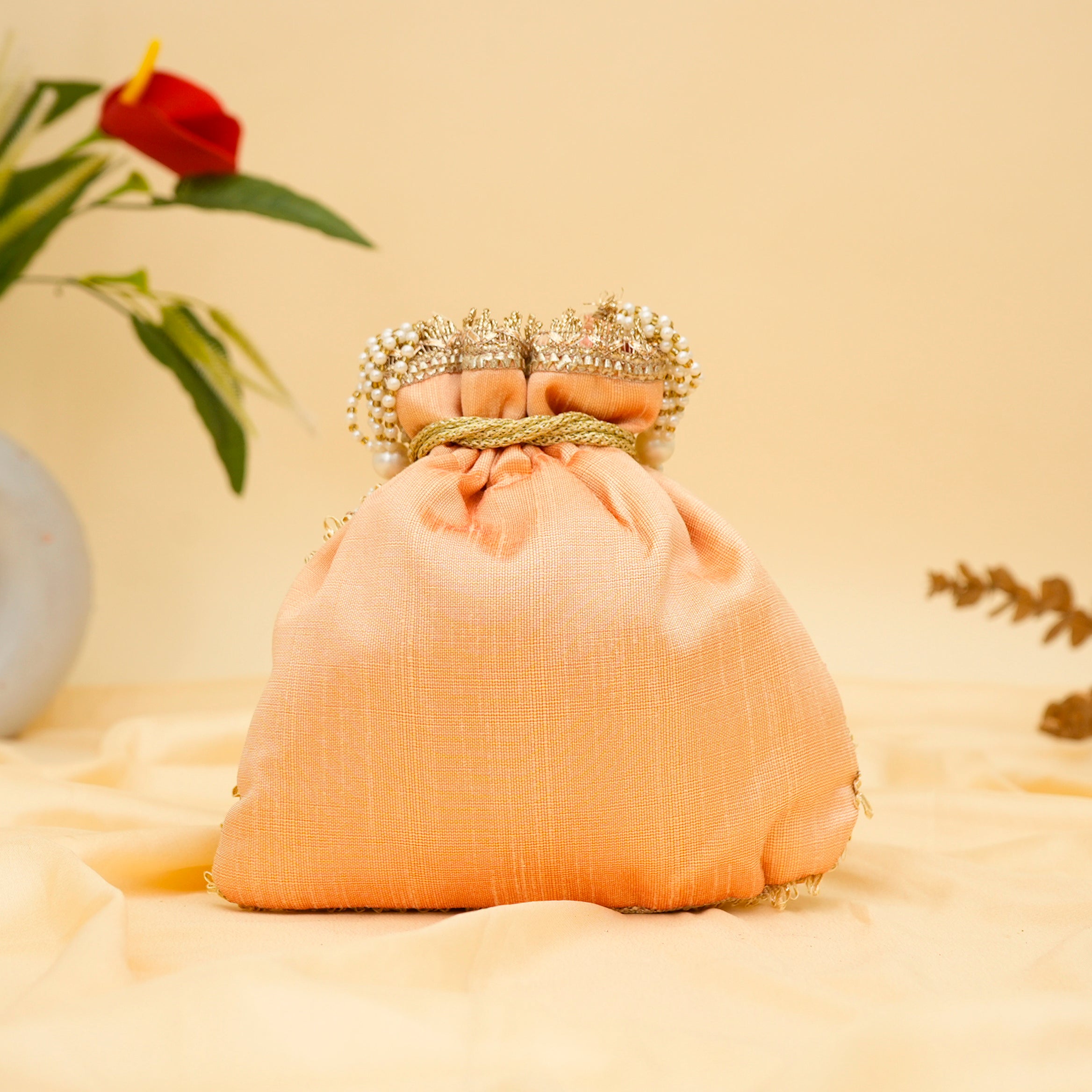 Empress Aura Potli