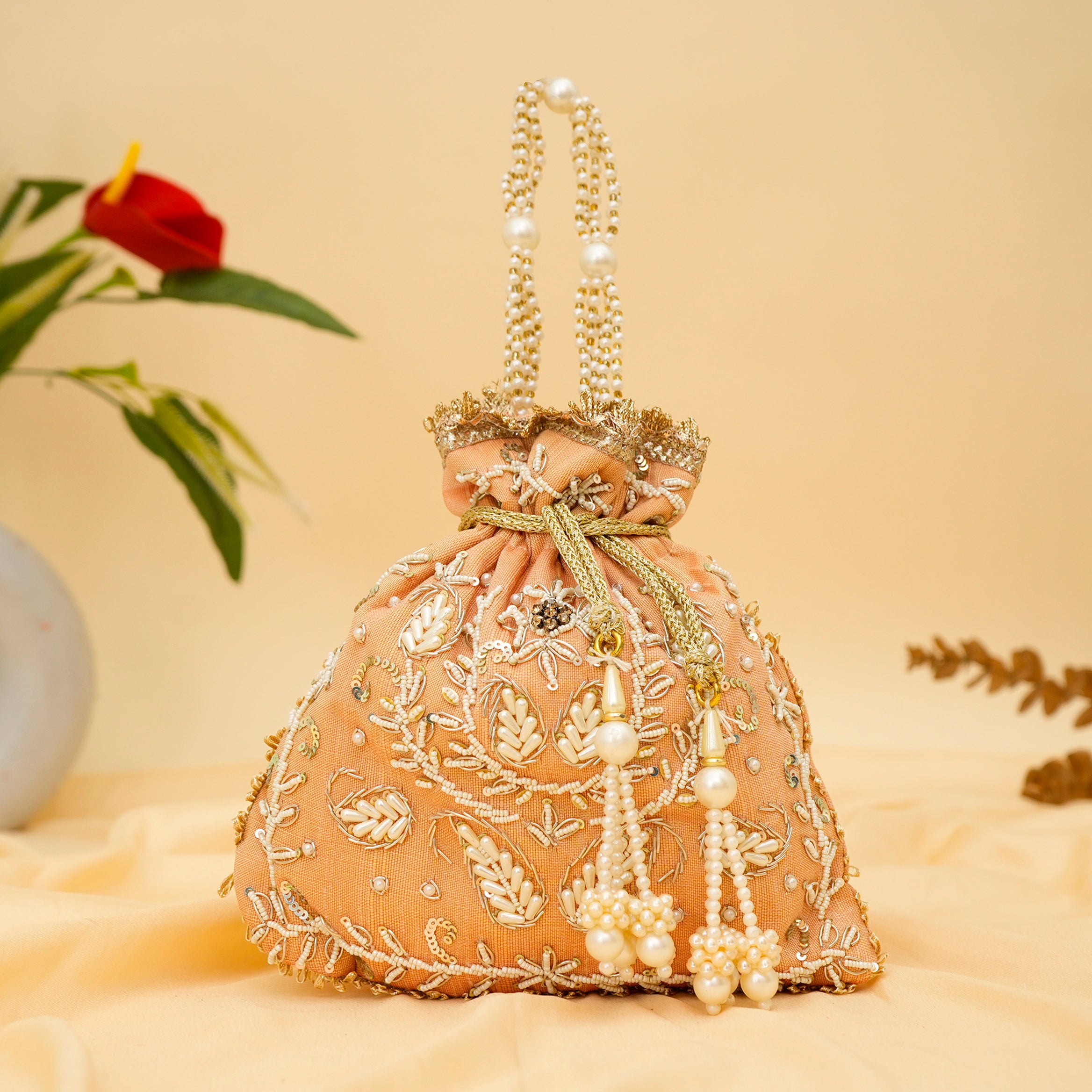 Empress Aura Potli
