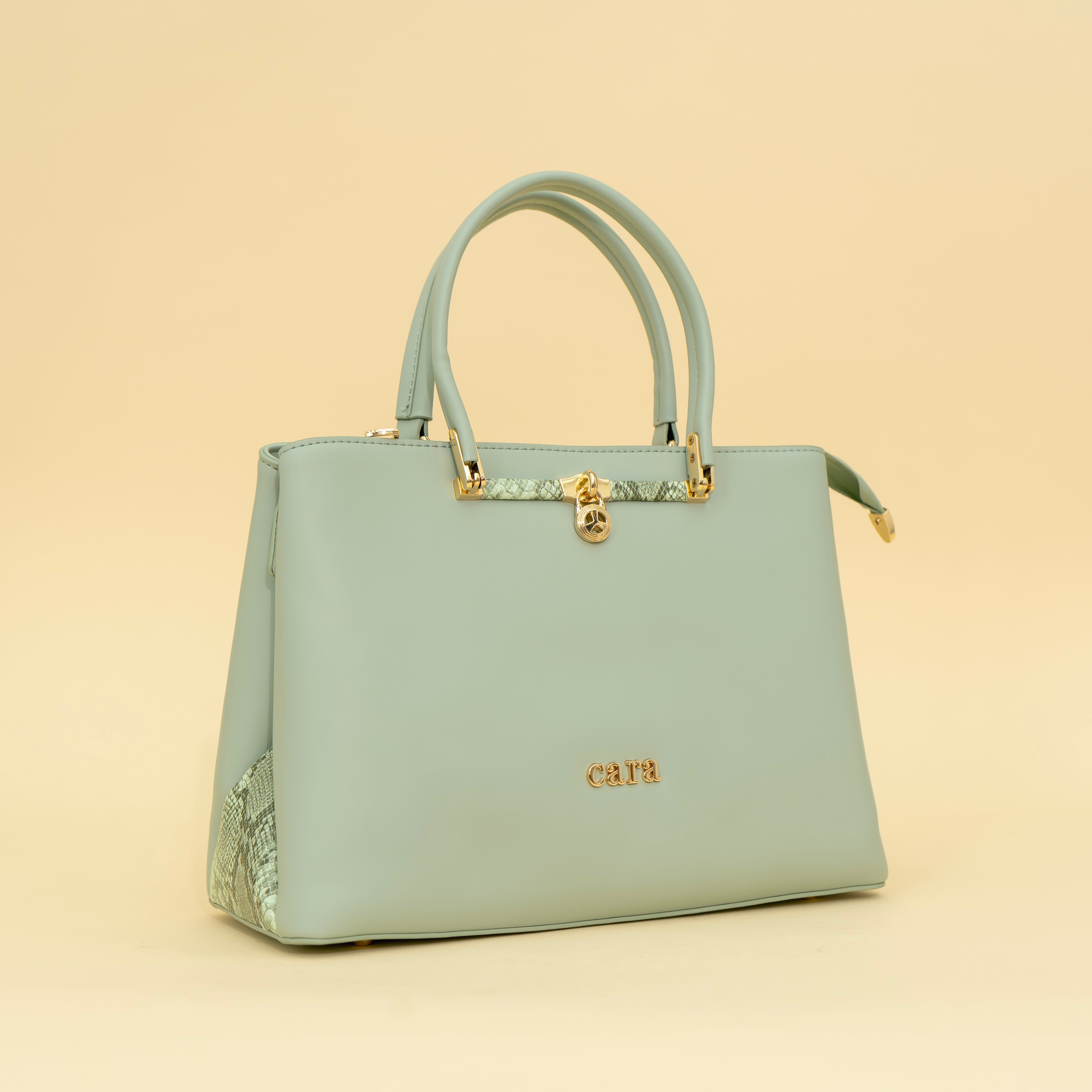 Haute Green Handbag I Cara