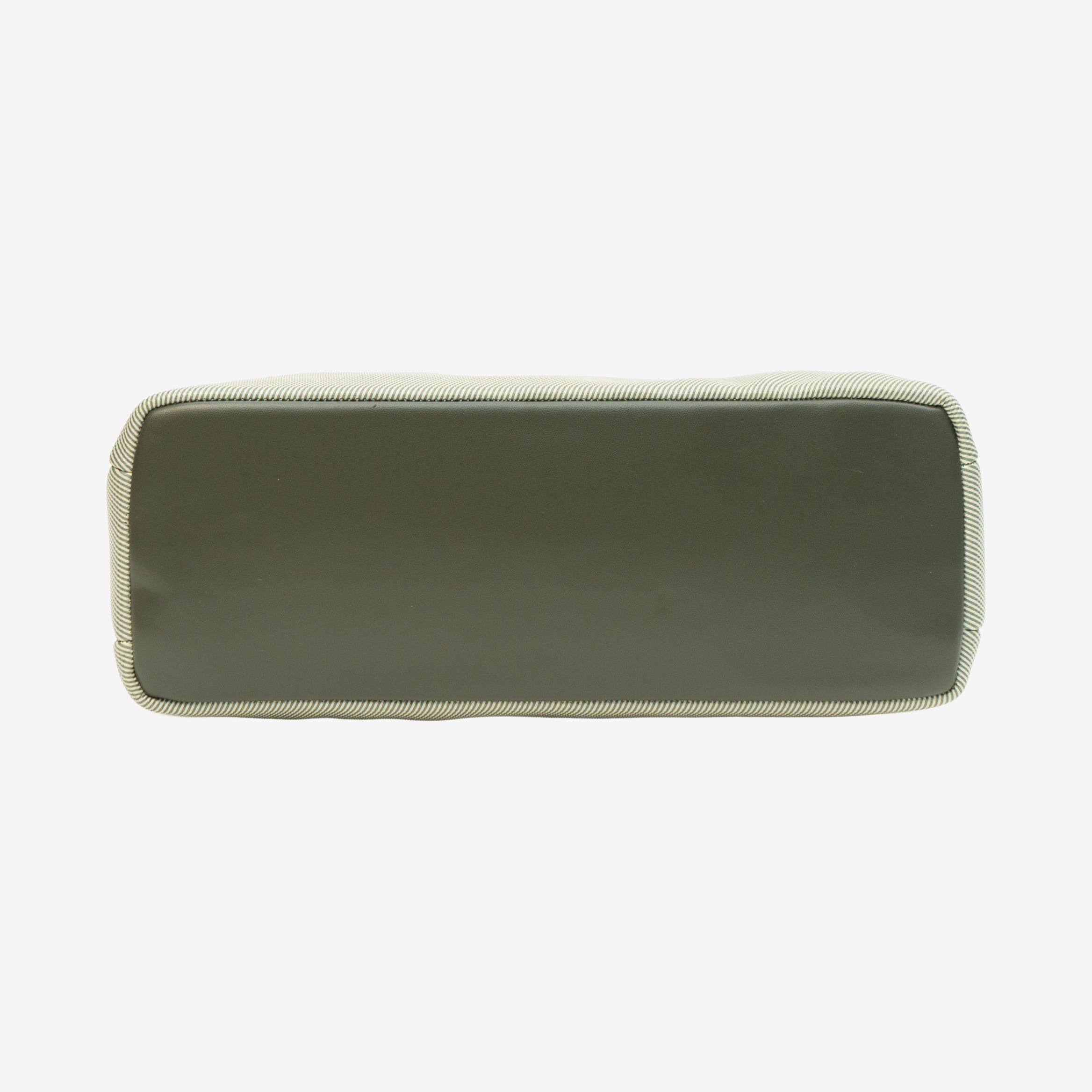 Contour Classic Handbag