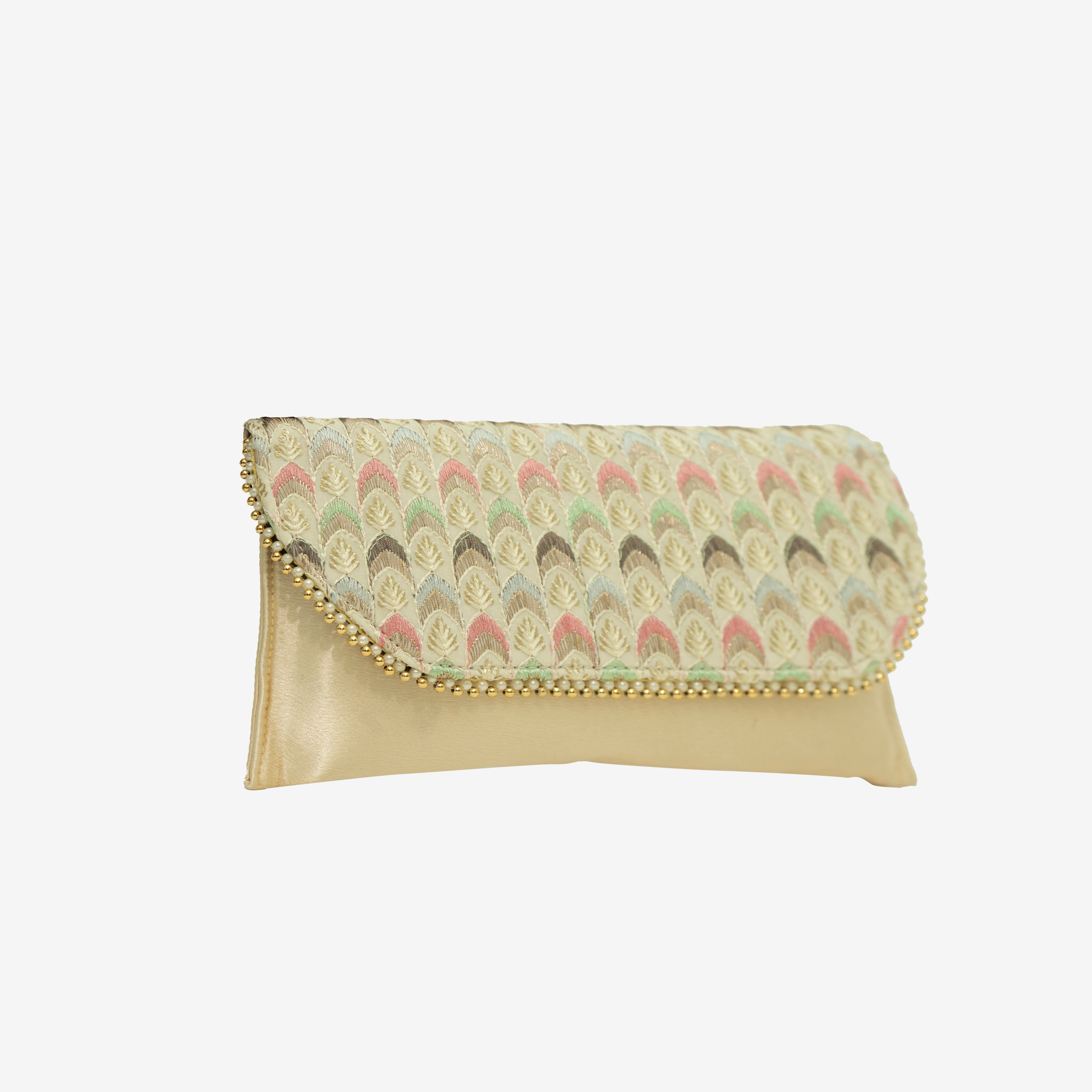 Embroidered Splendor clutch  | Cara