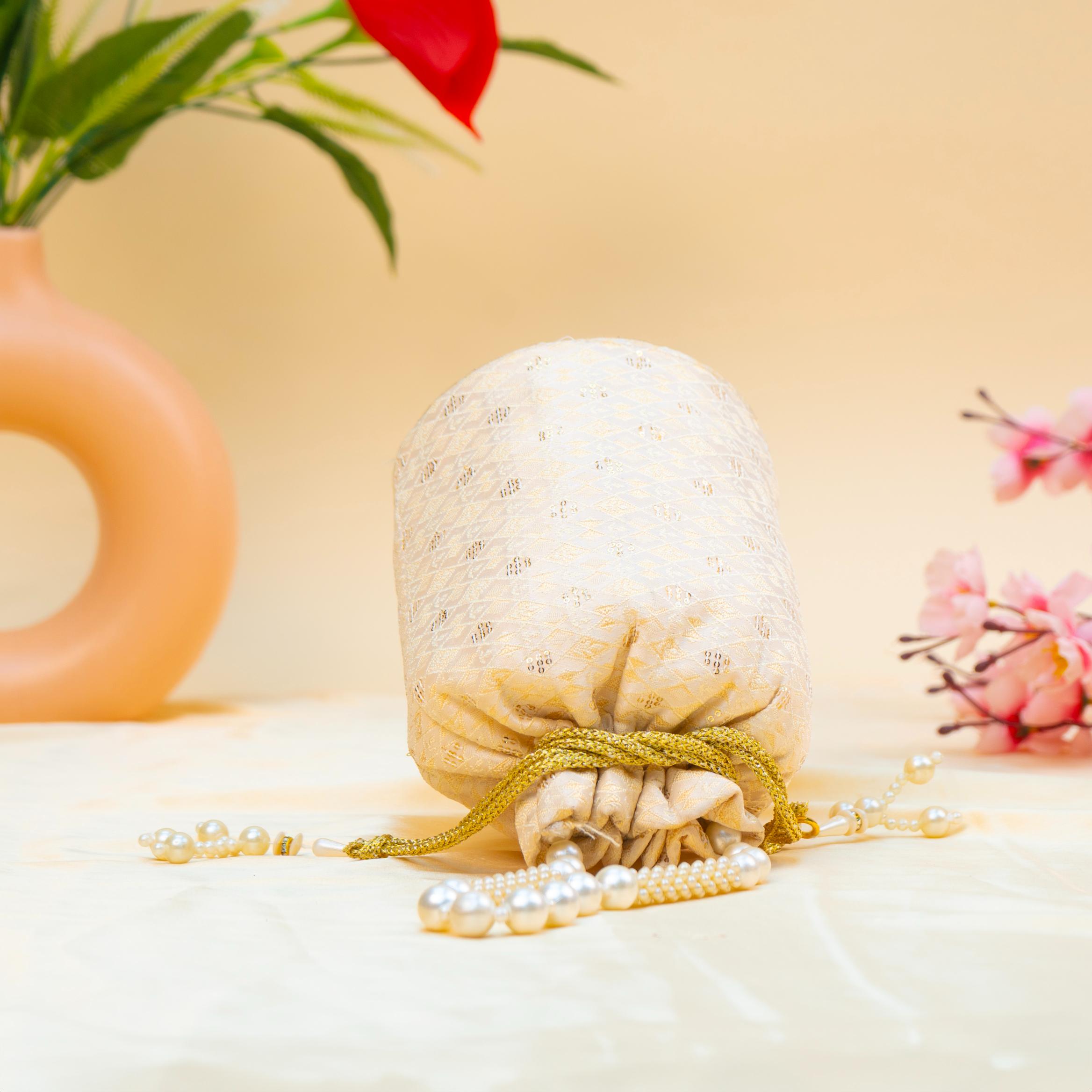 Tradition Weave Potli