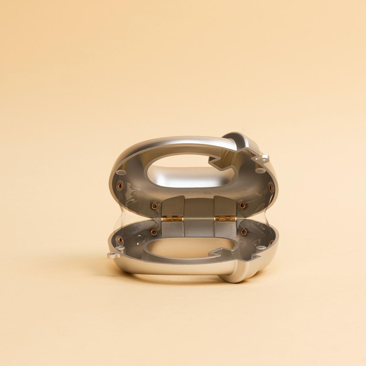 Veloria Metallic Sling