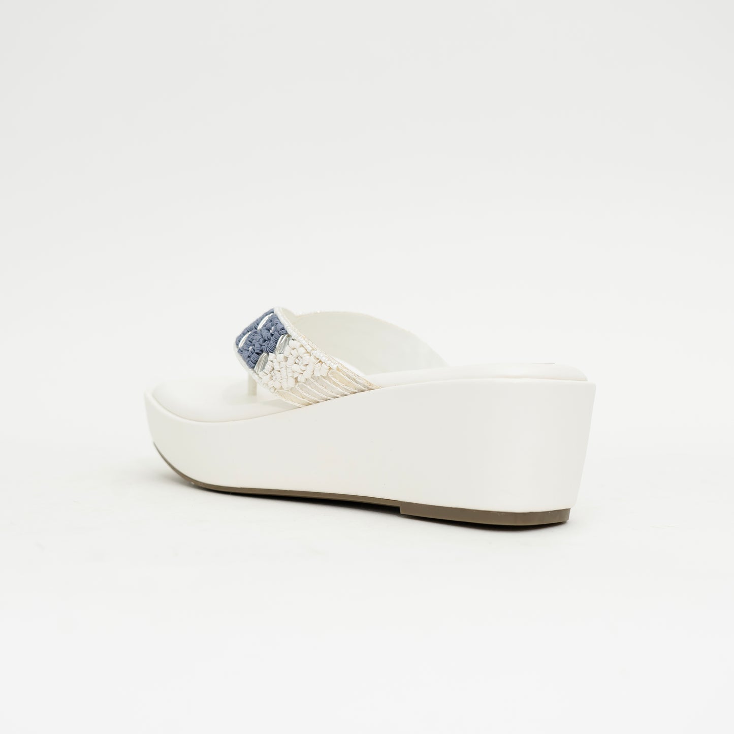 White Nazakat Wedge I Cara