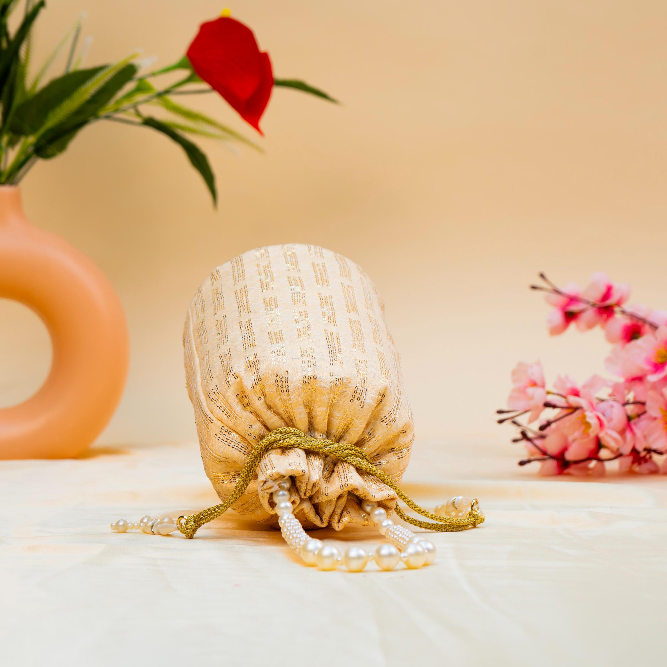 Tradition Weave Potli