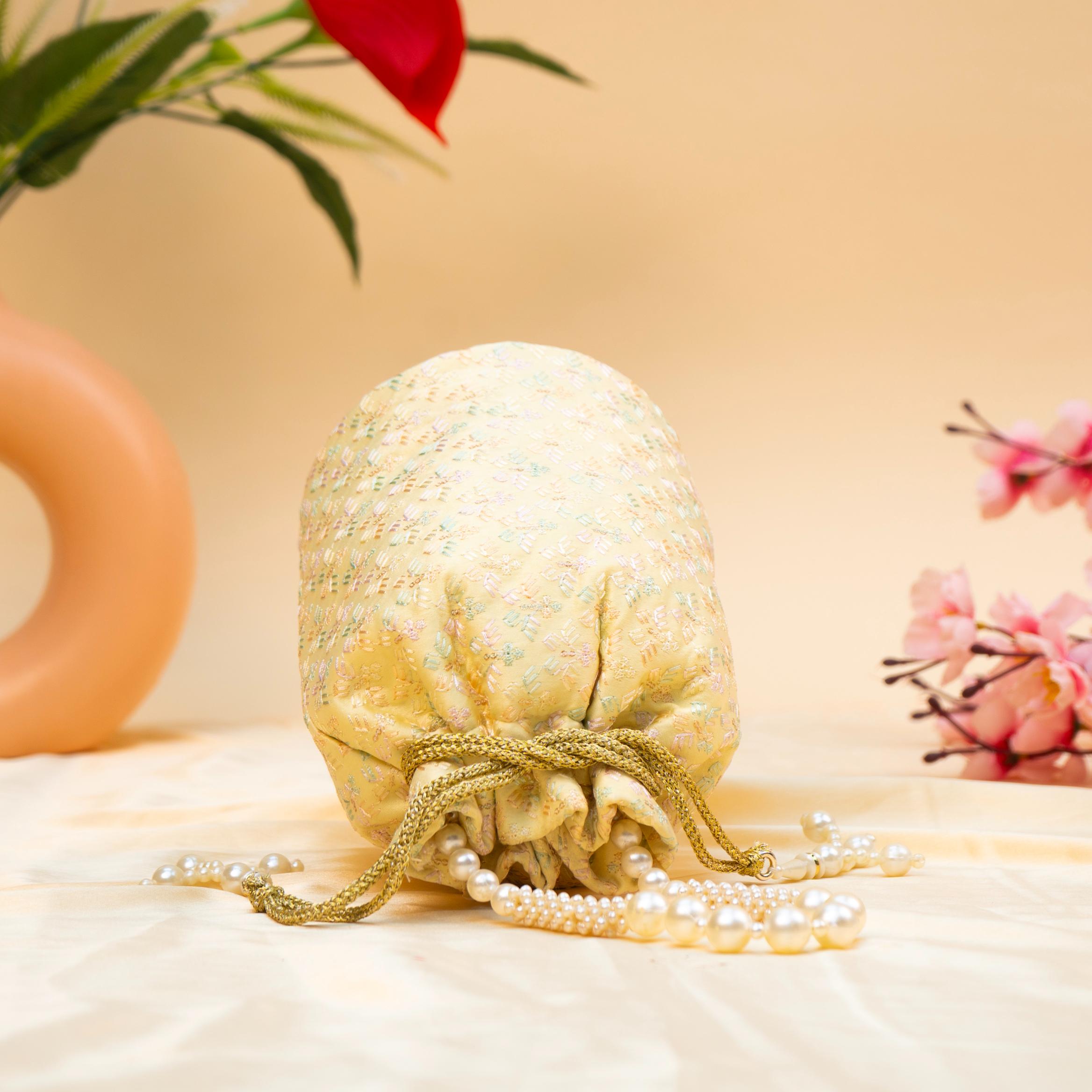 Tradition Weave Potli