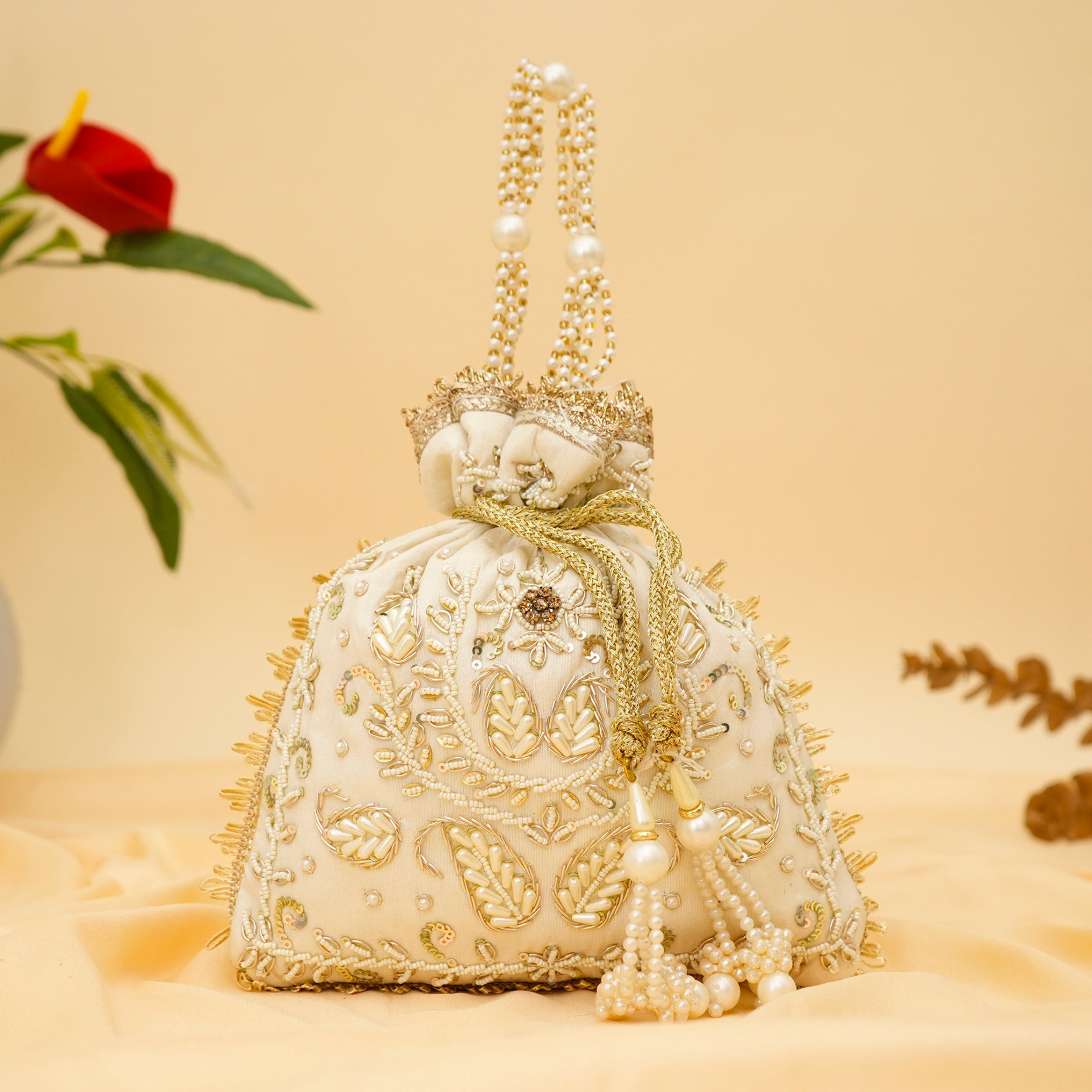 Empress Aura Potli