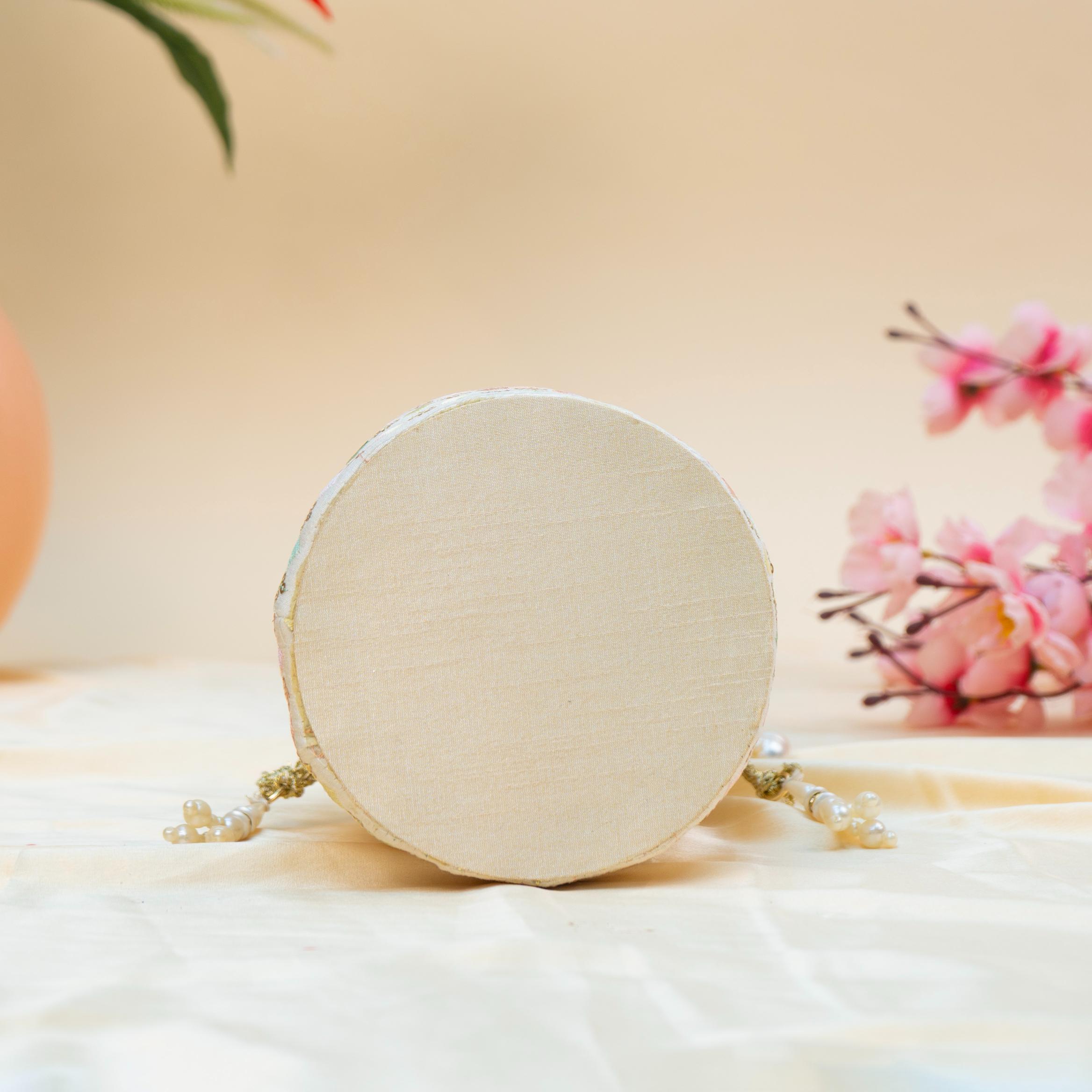 Tradition Weave Potli