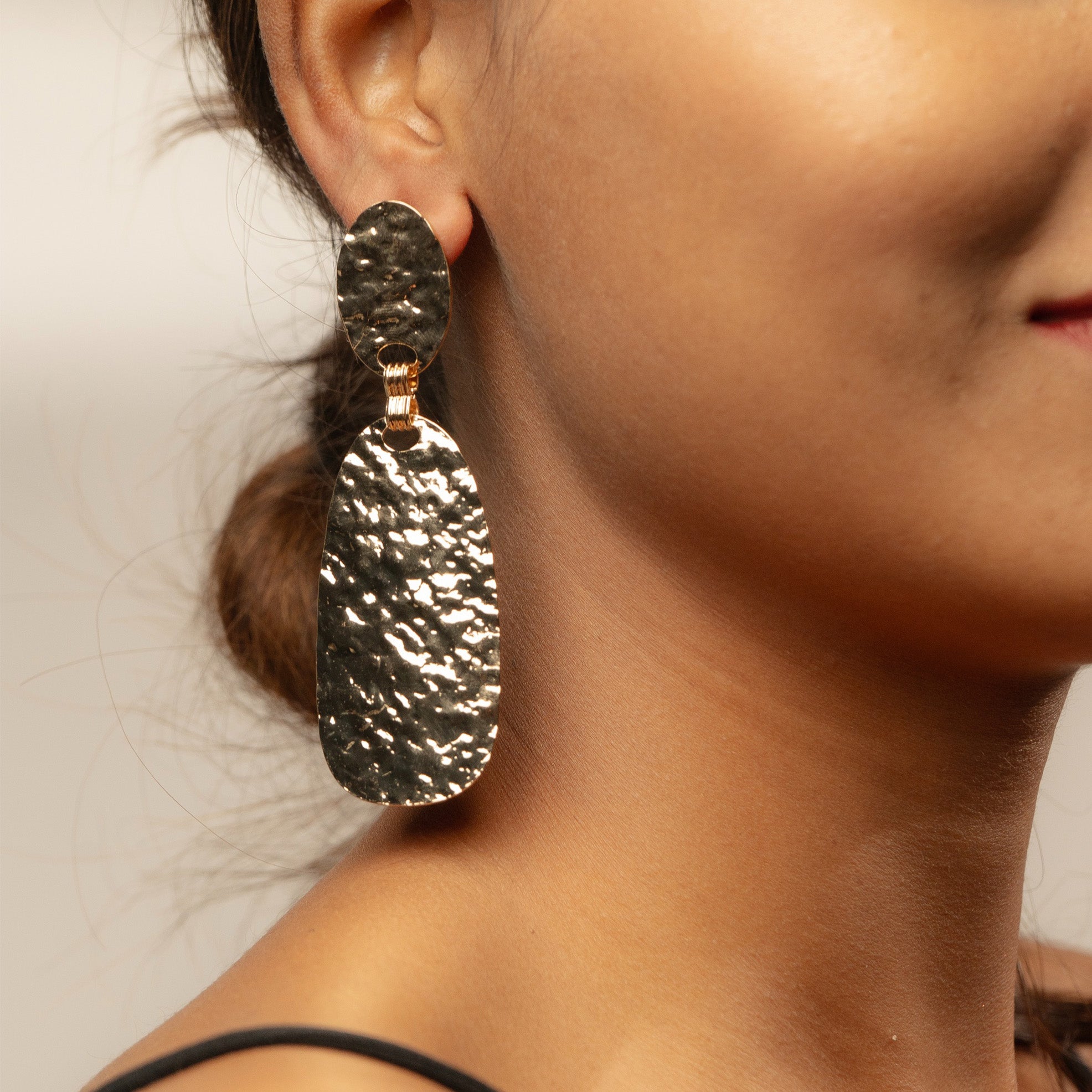Soft Contour Earrings