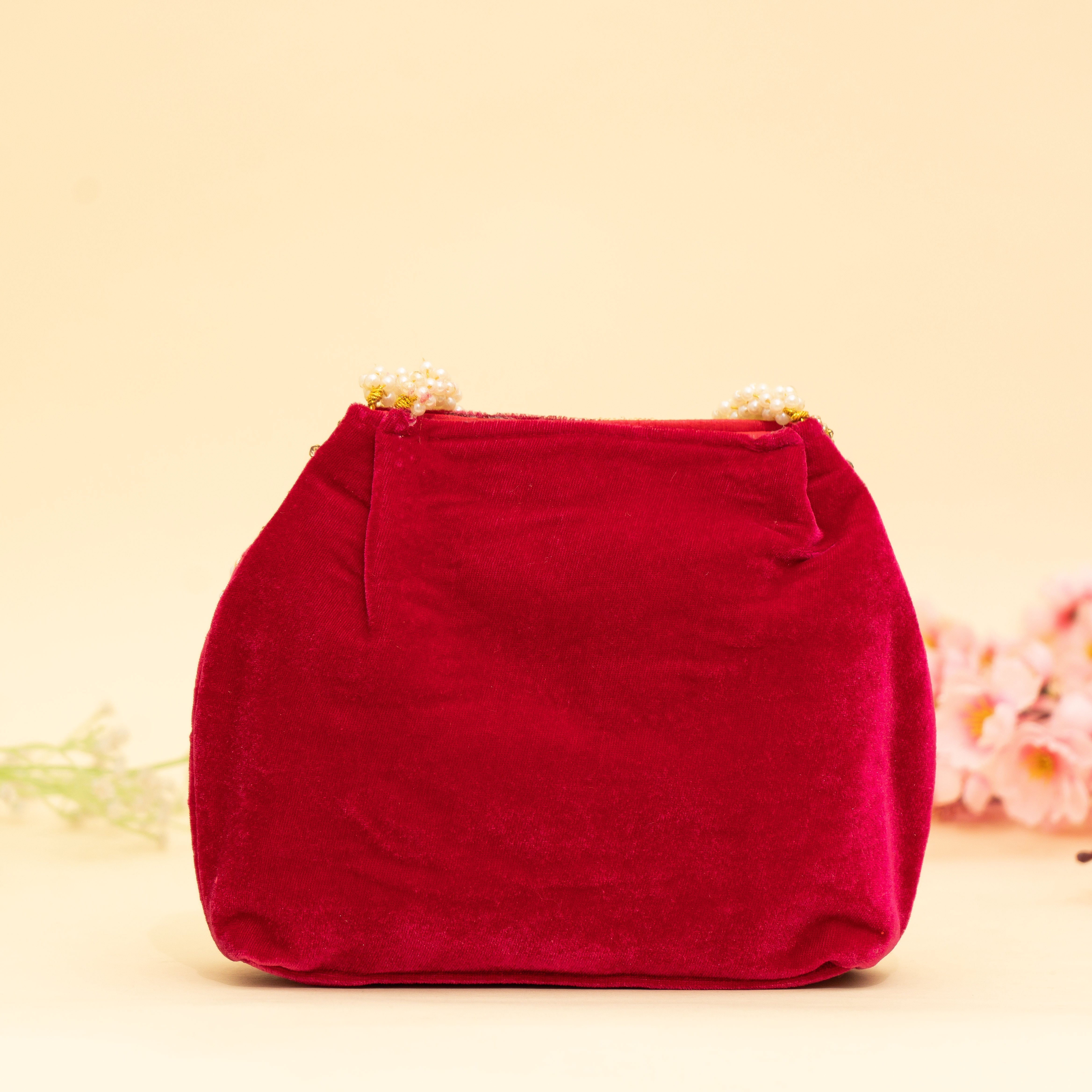 Lustrous Pearl Embellish Potli