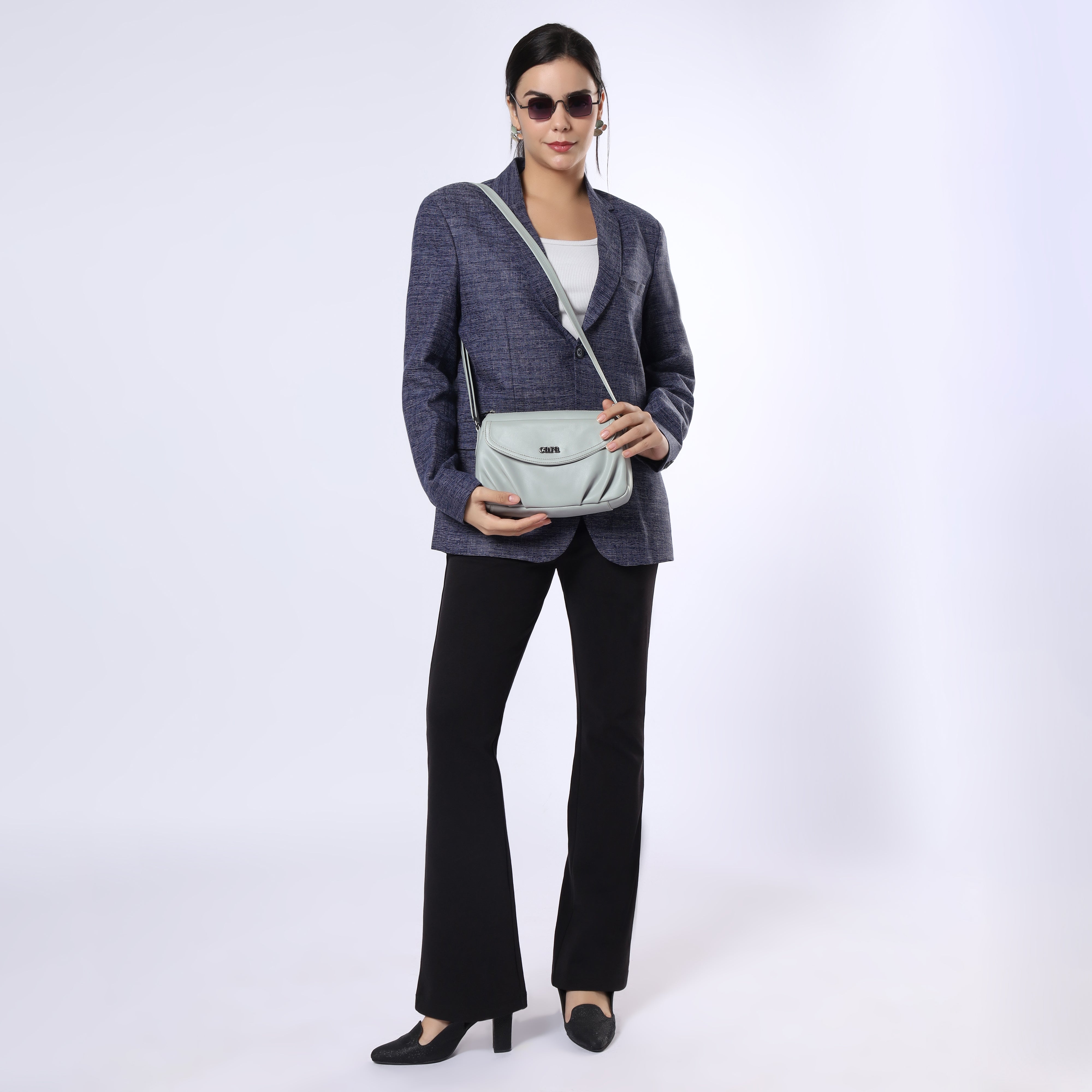 White Simplify Sling | Cara