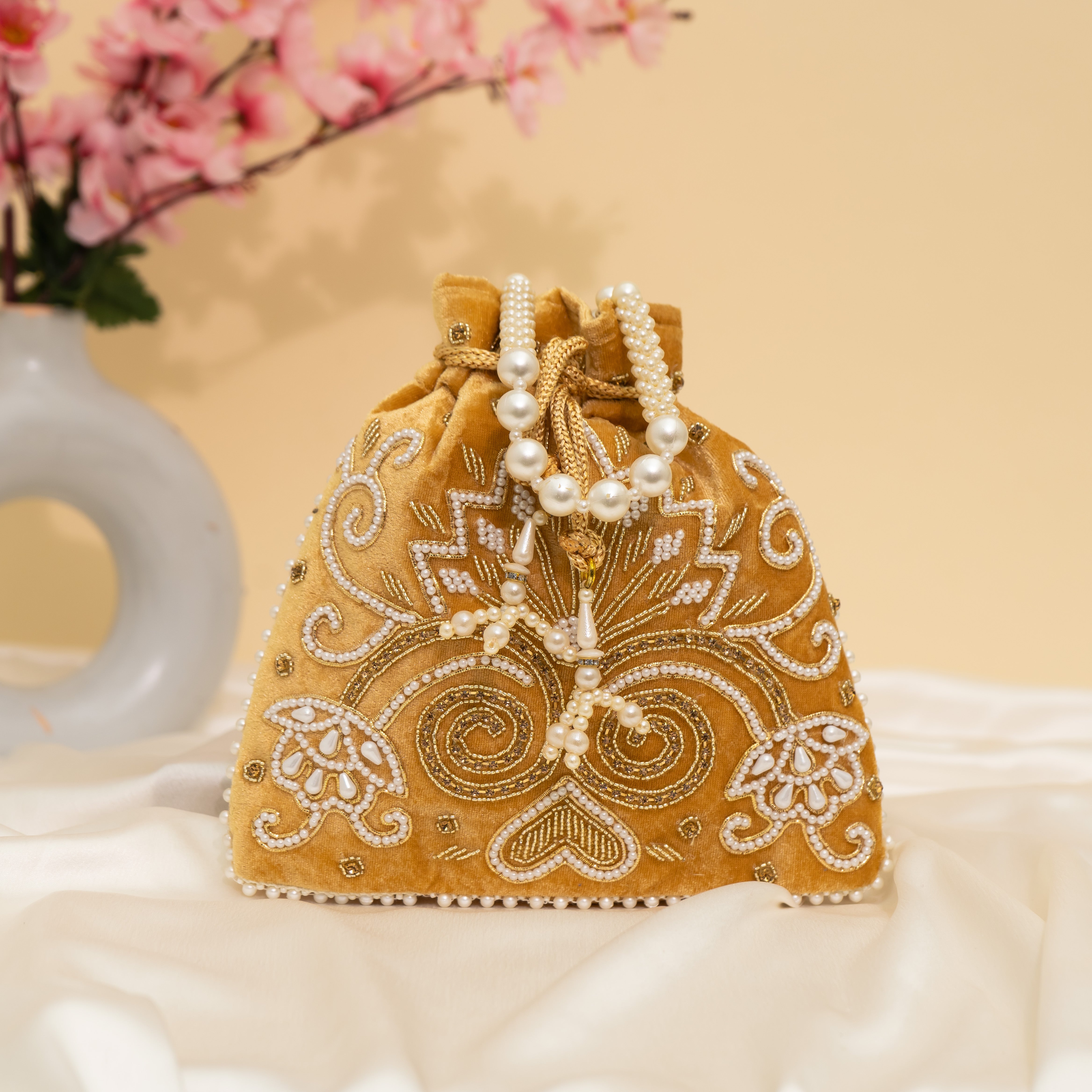 Pearlstone Radiance Potli