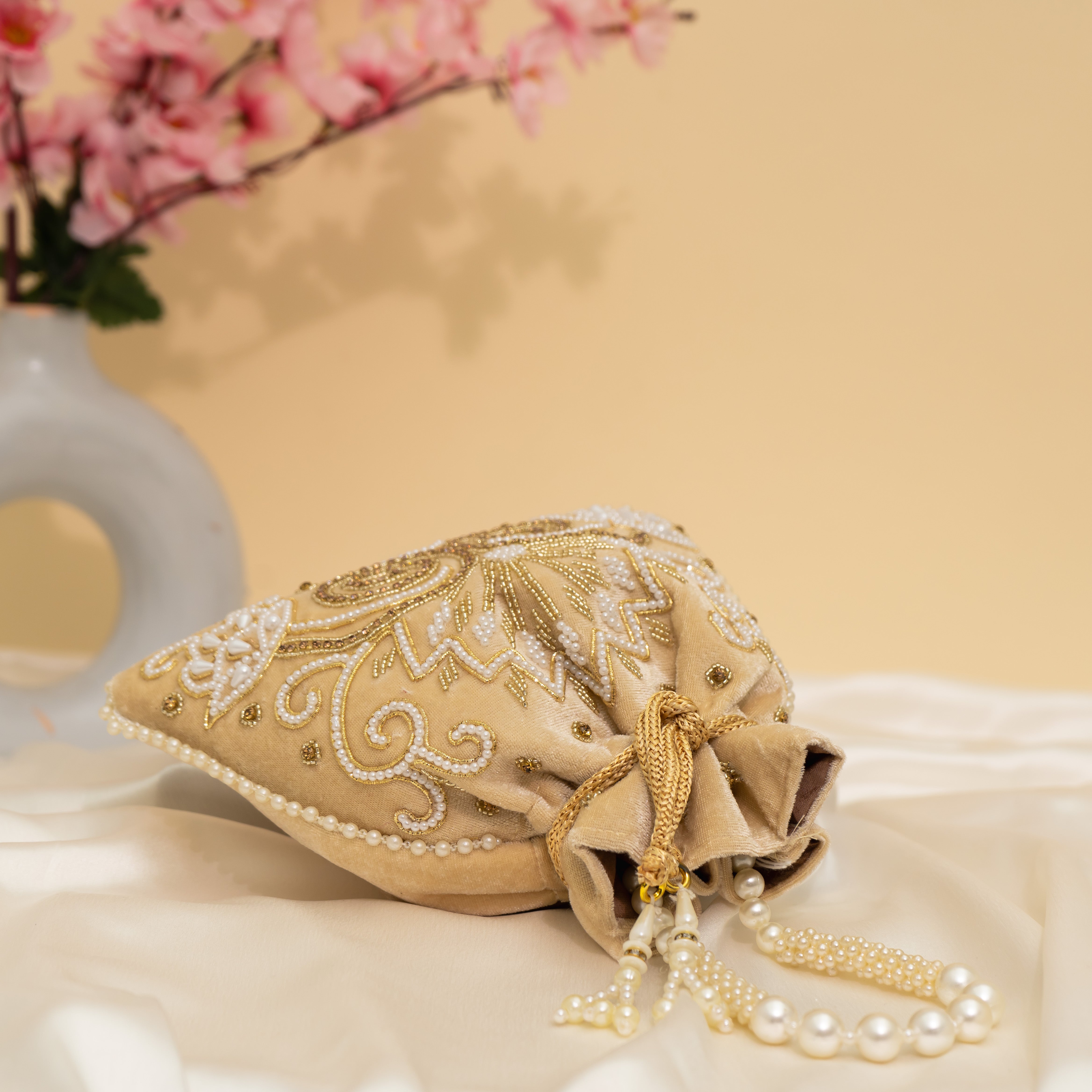 Pearlstone Radiance Potli