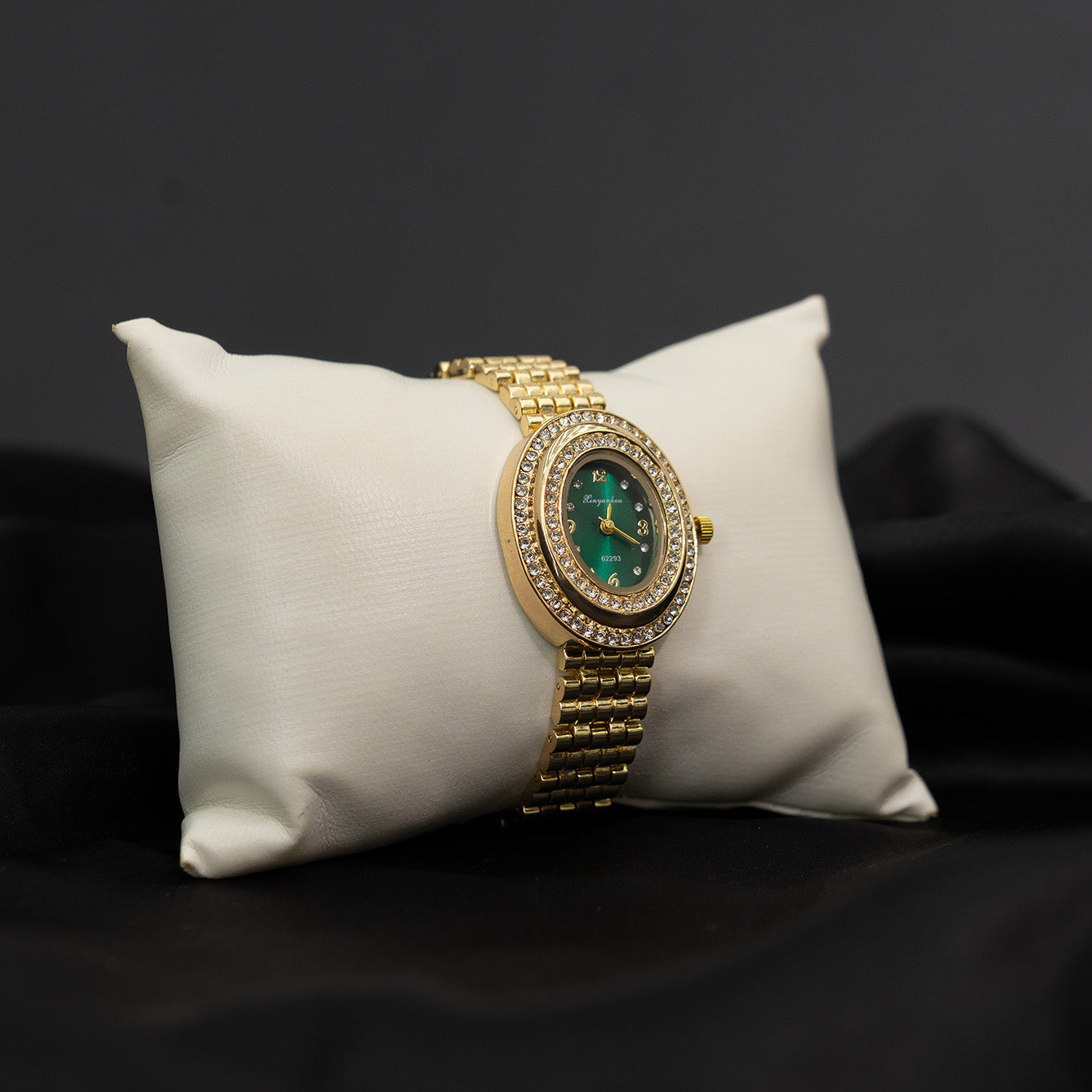 Novelle Watch