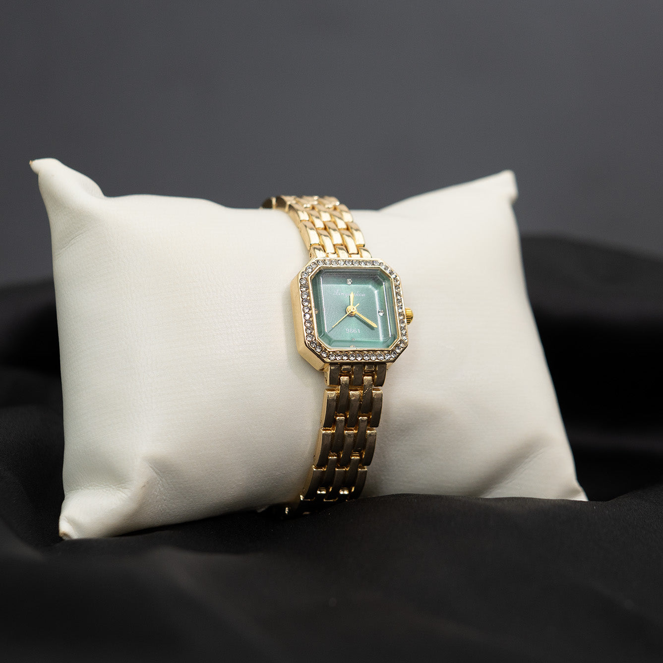 Velora Watch