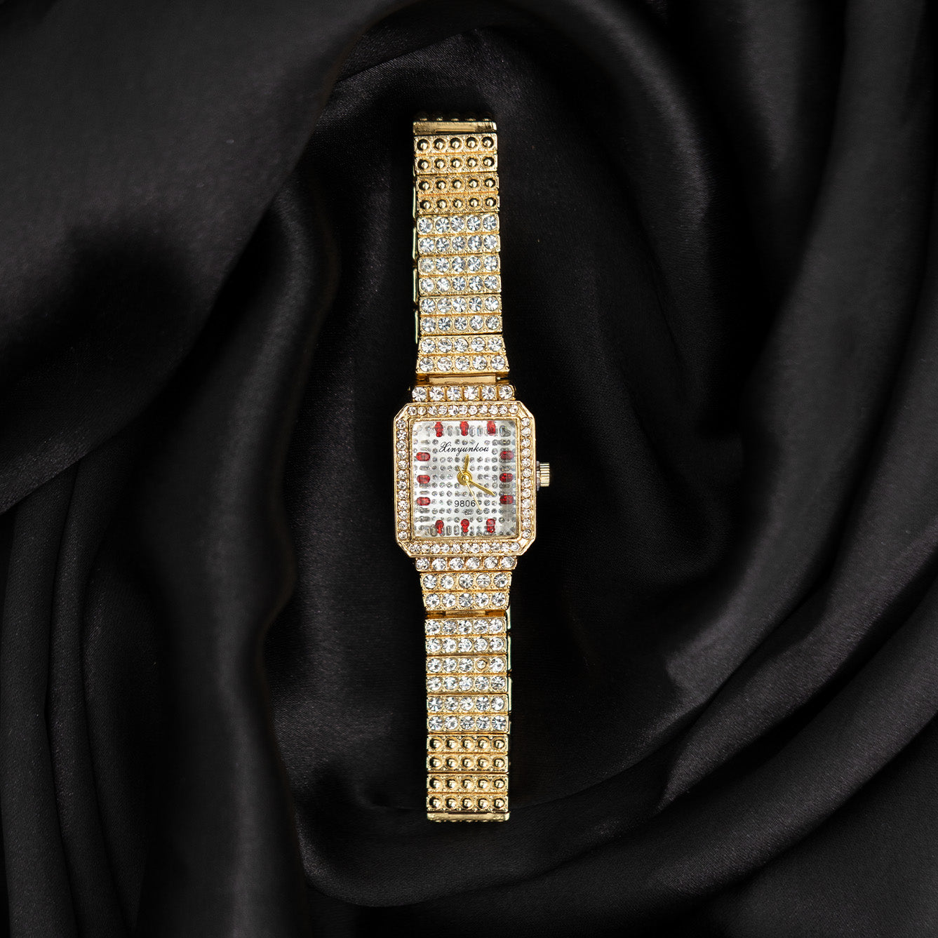 Quadra Watch