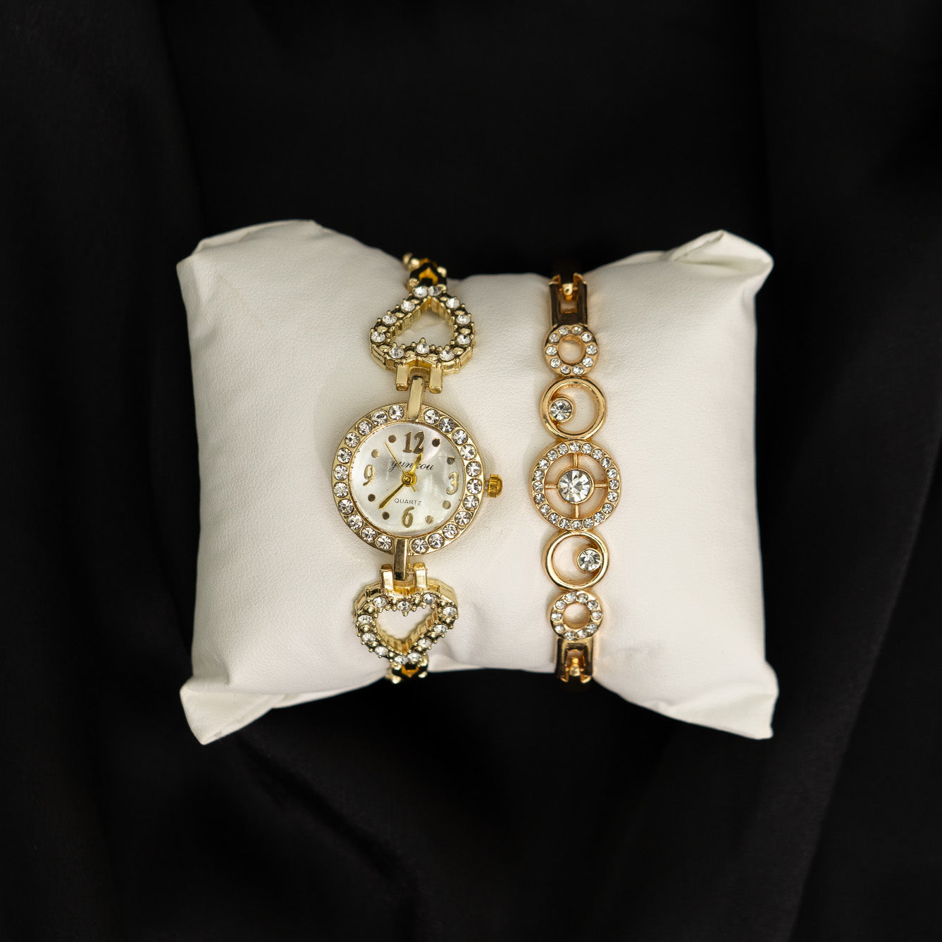 Amoura Watch