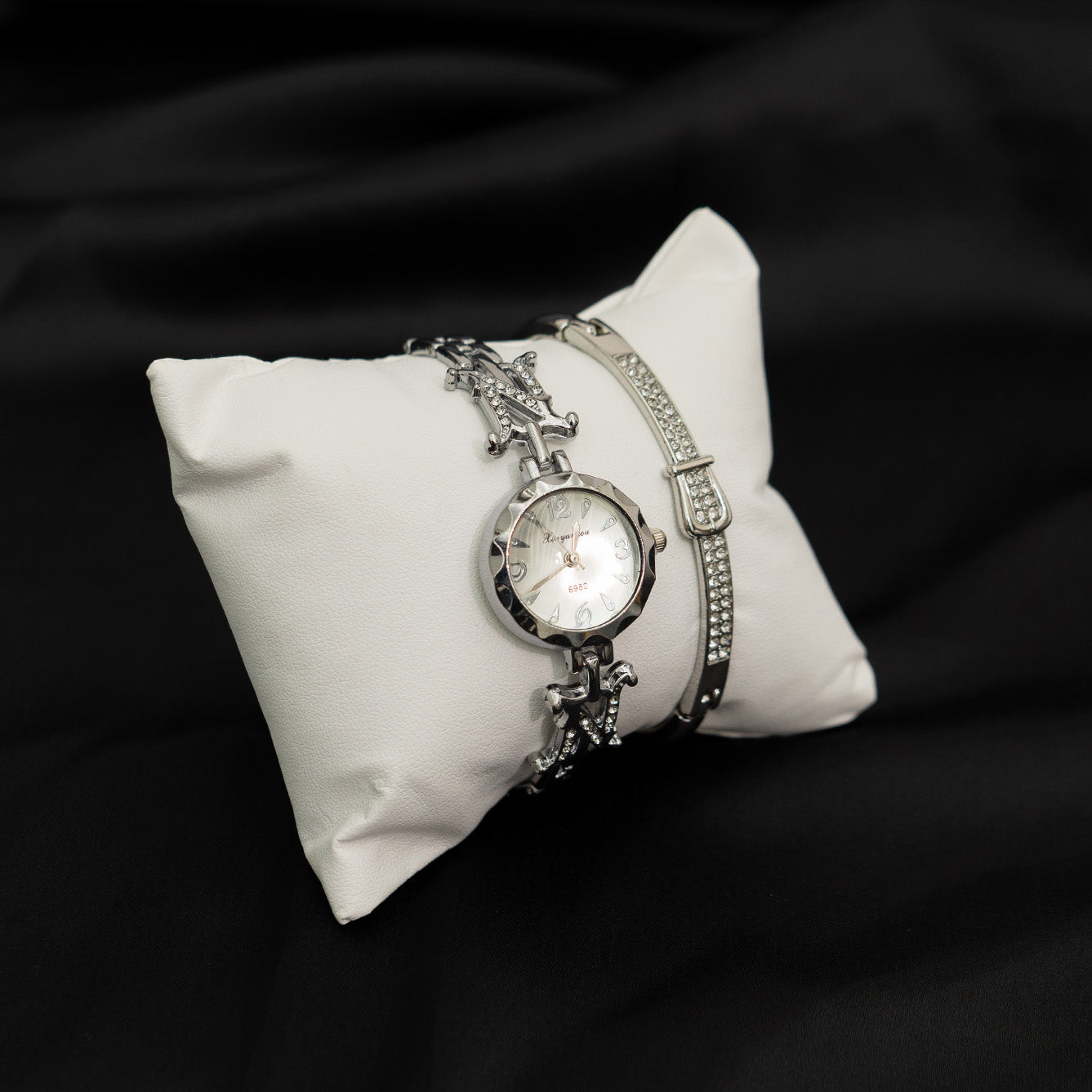 N-Link Circle Watch