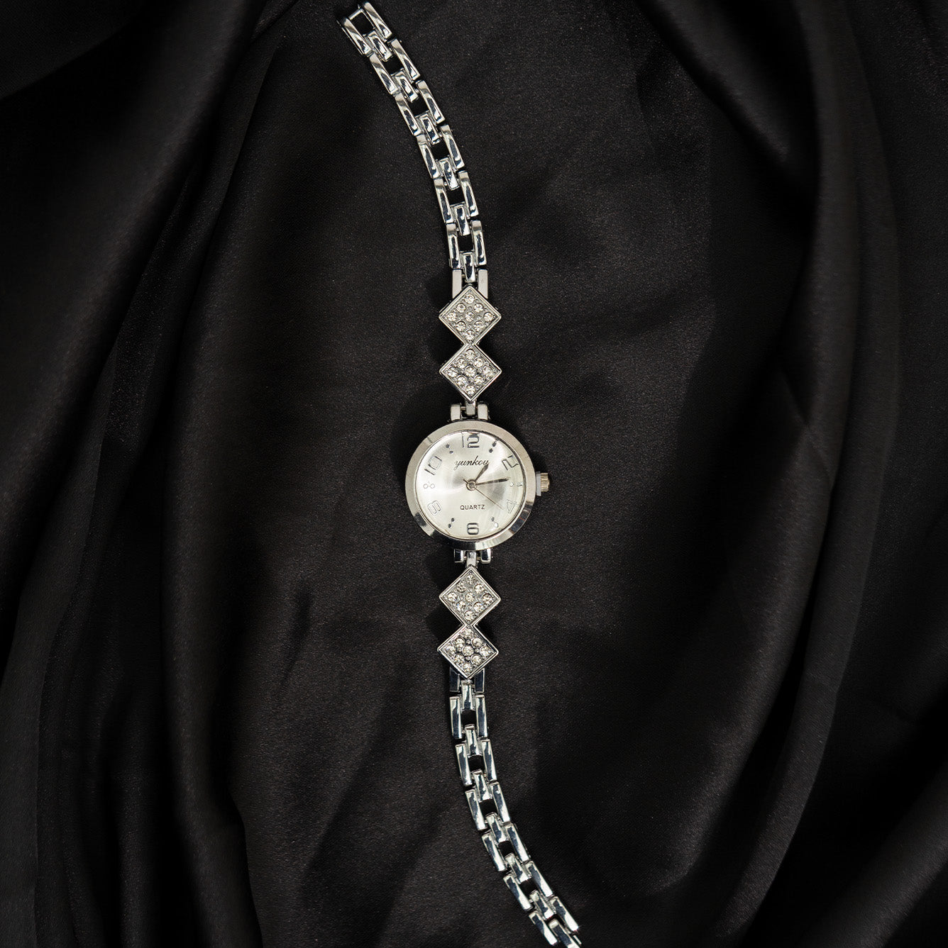 Quadrora Watch