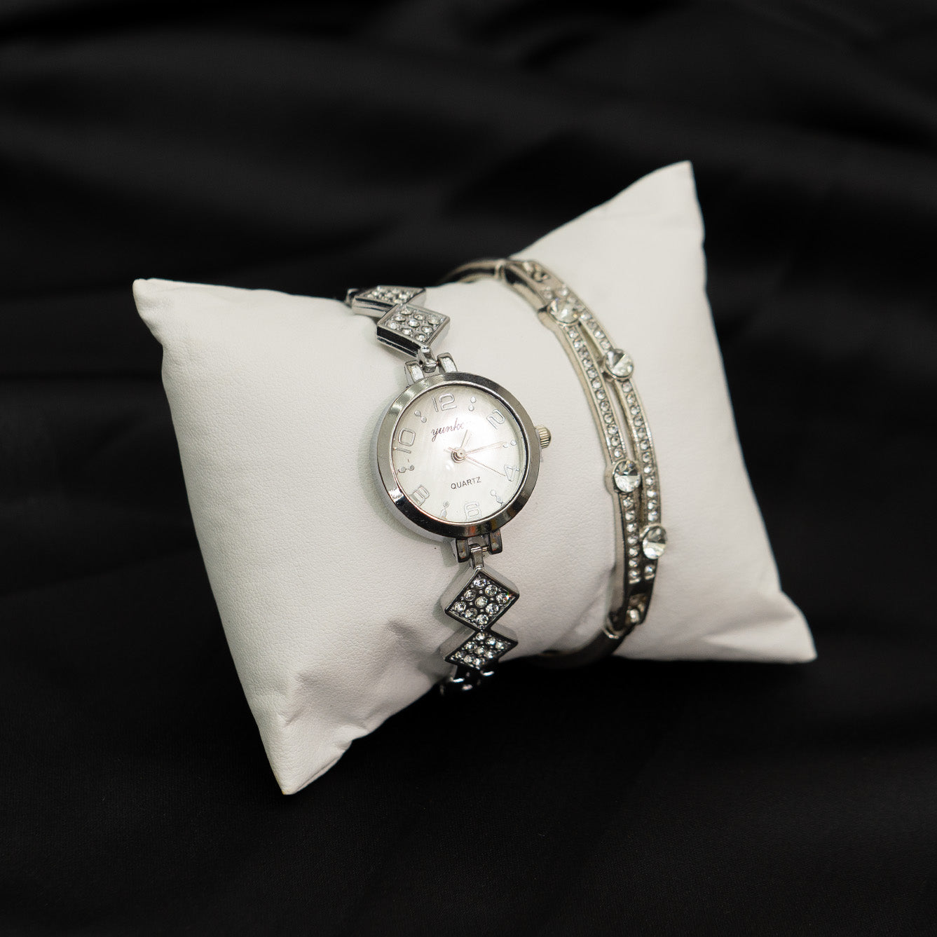 Quadrora Watch
