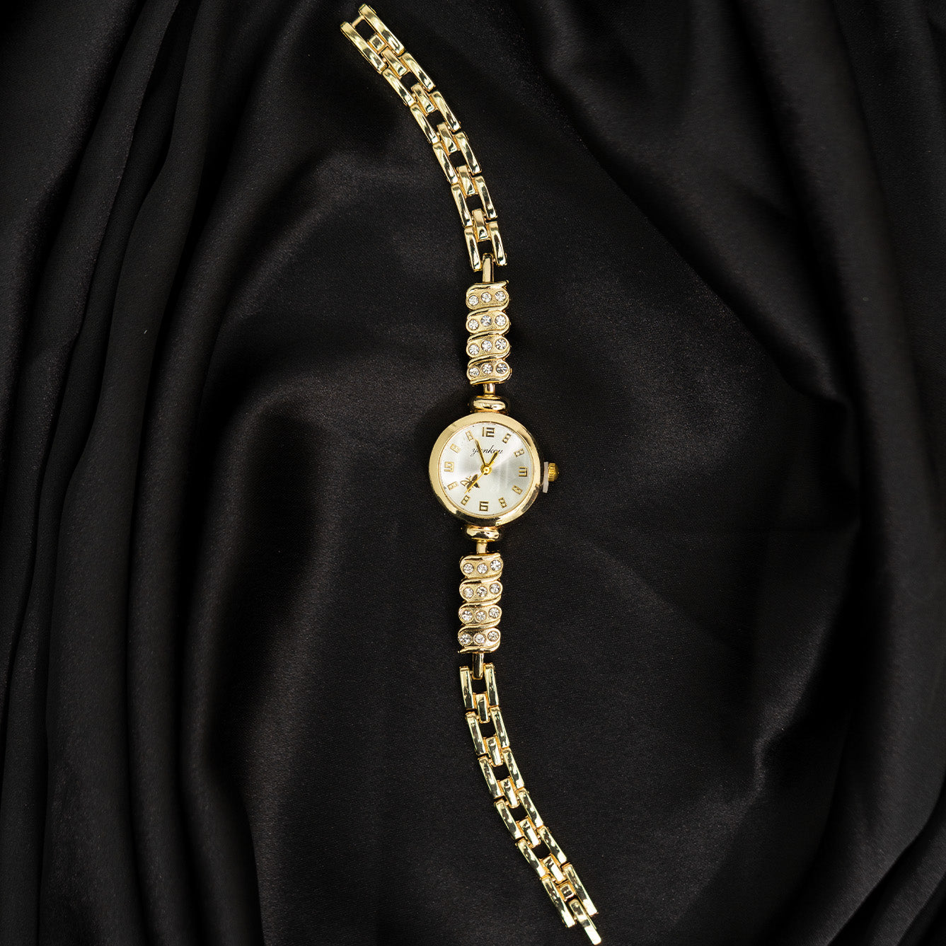 Eterna Watch