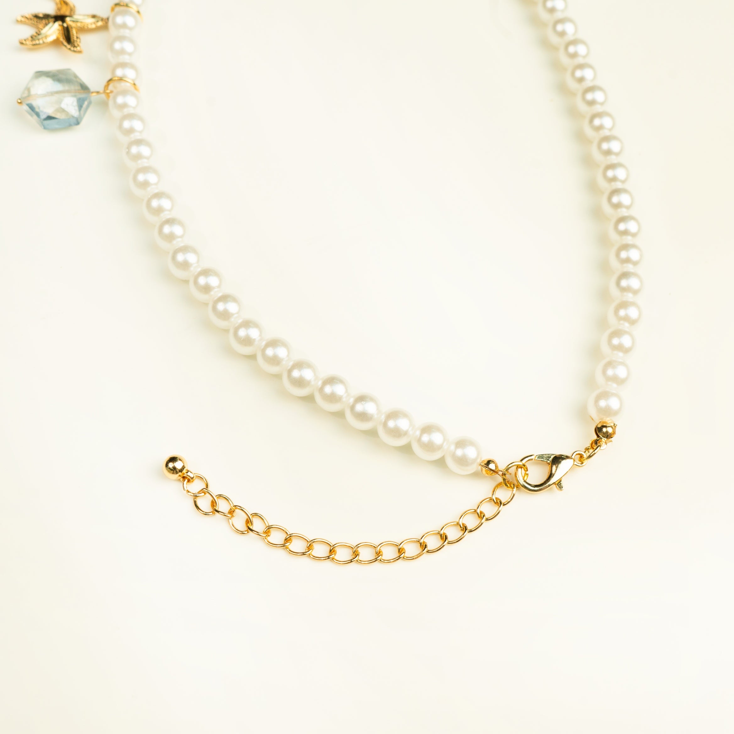 Facet Glow Necklace