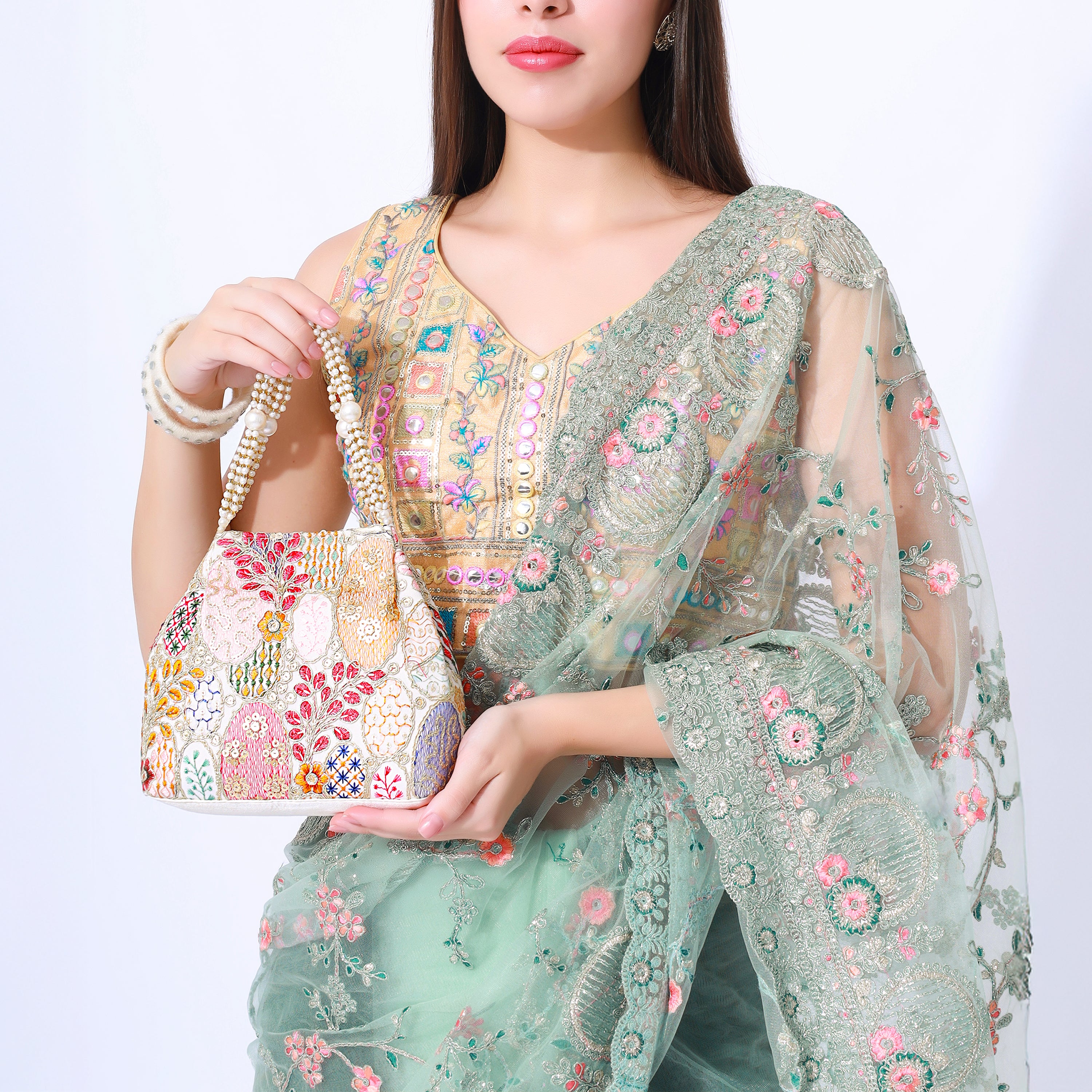Opulent Pearl Potli