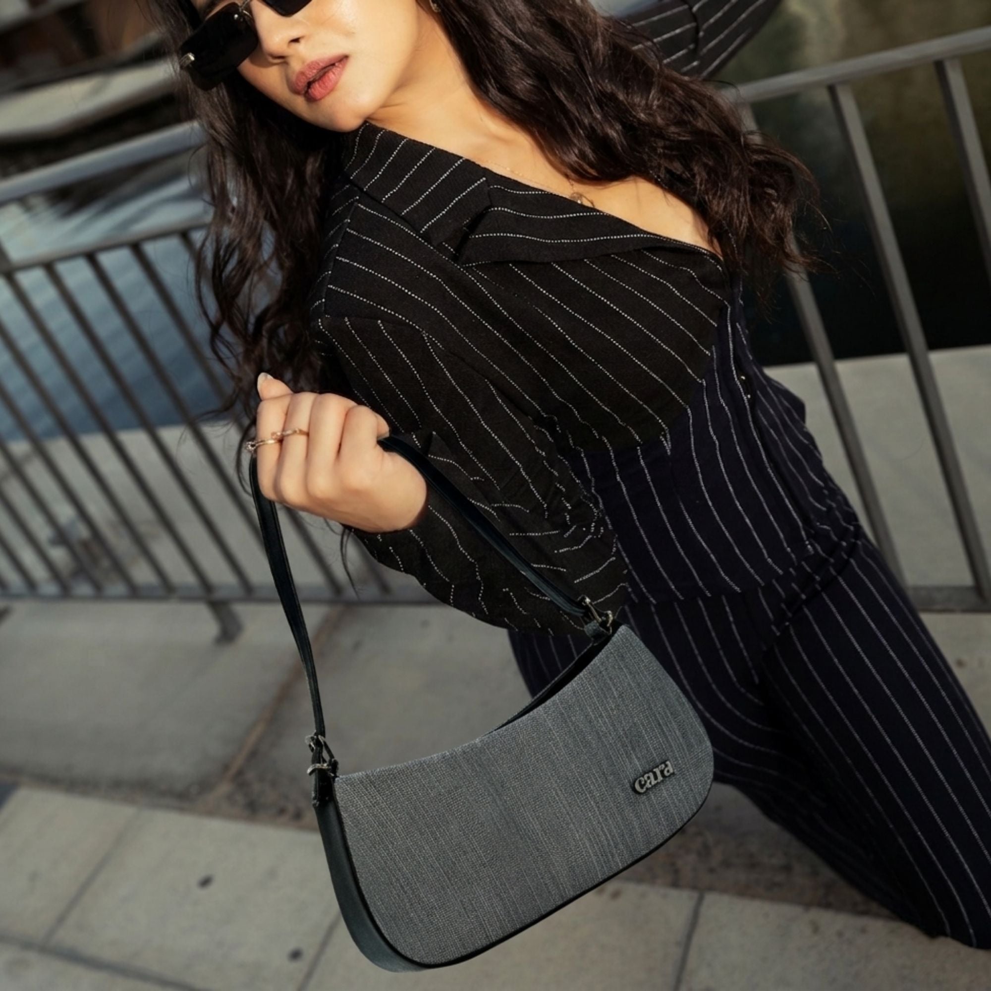 Elvara Single Strap Sling